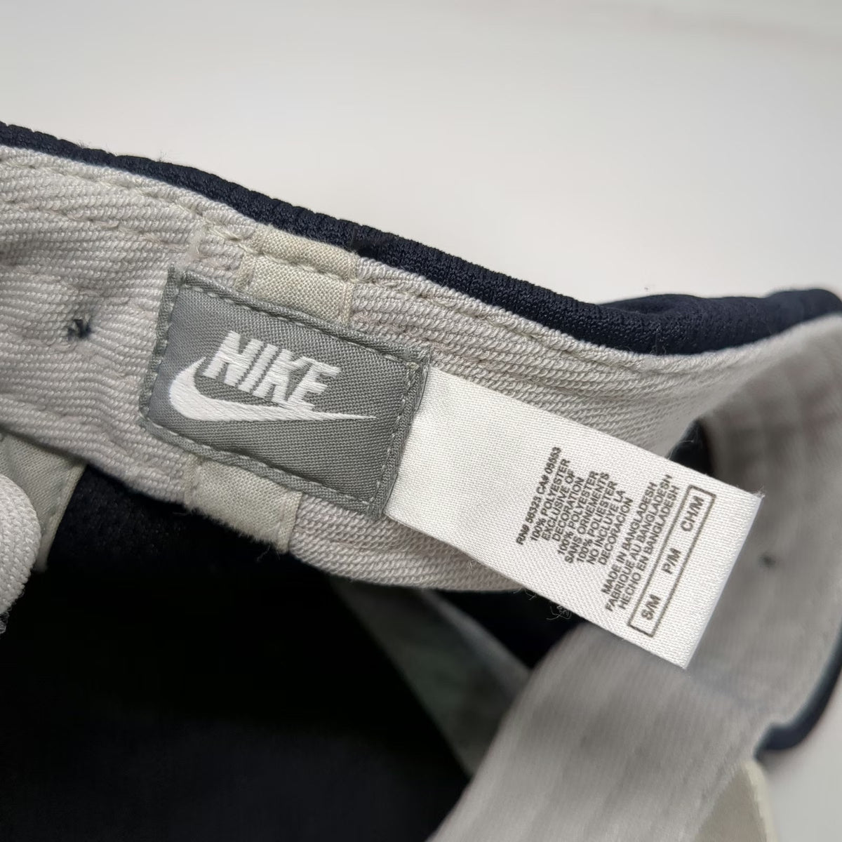 Nike Baseball Cap Blue M Fitted Embroidered Swoosh Logo Breathable Hat Vintage