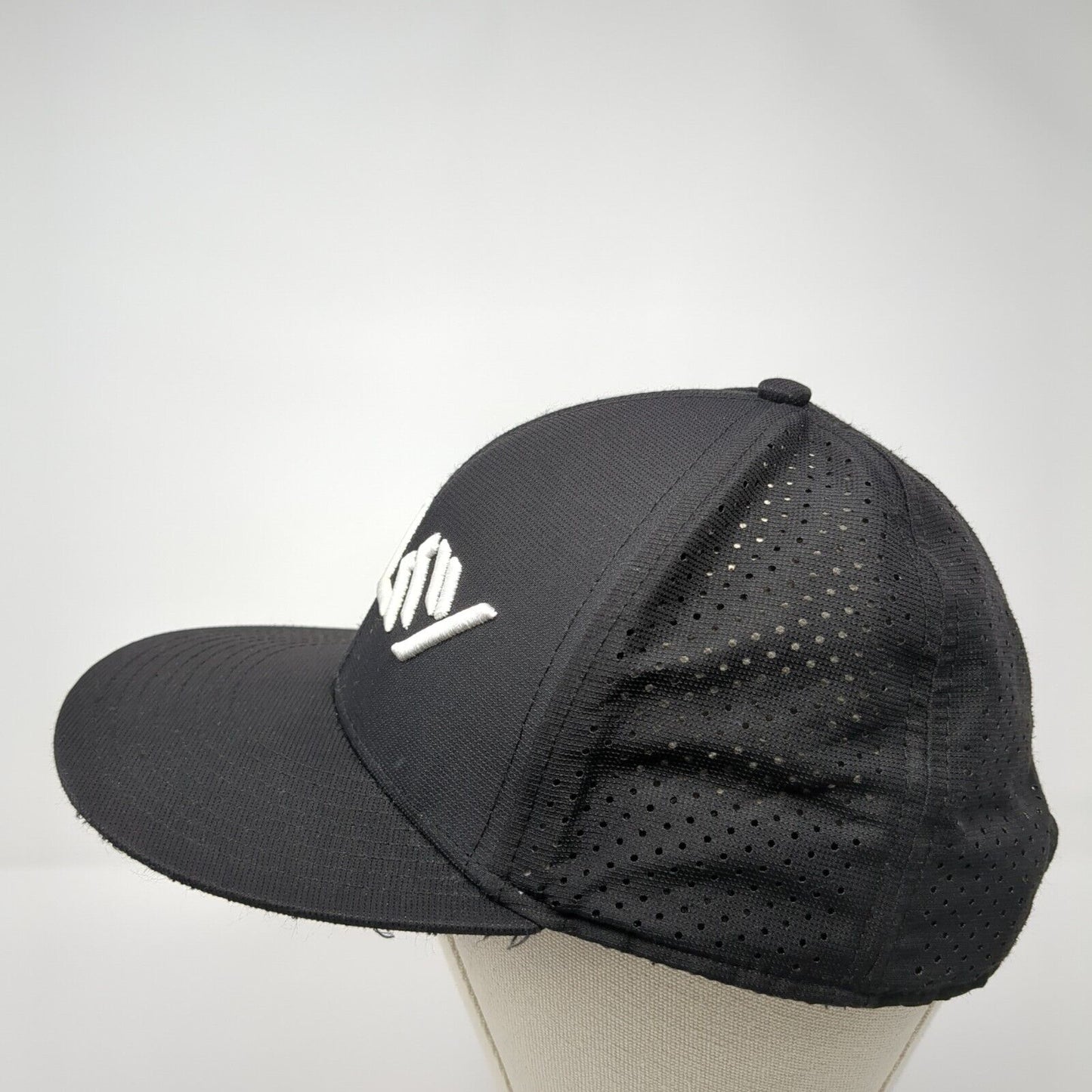 Oakley Snapback Hat Black One Size Adjustable Embroidered Laser Cut