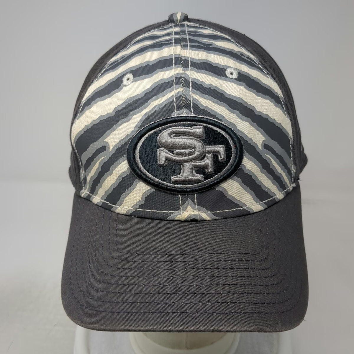 New Era Zubaz San Francisco 49ers NFL Cap Gray L Zebra Pattern Stretch Fit Hat