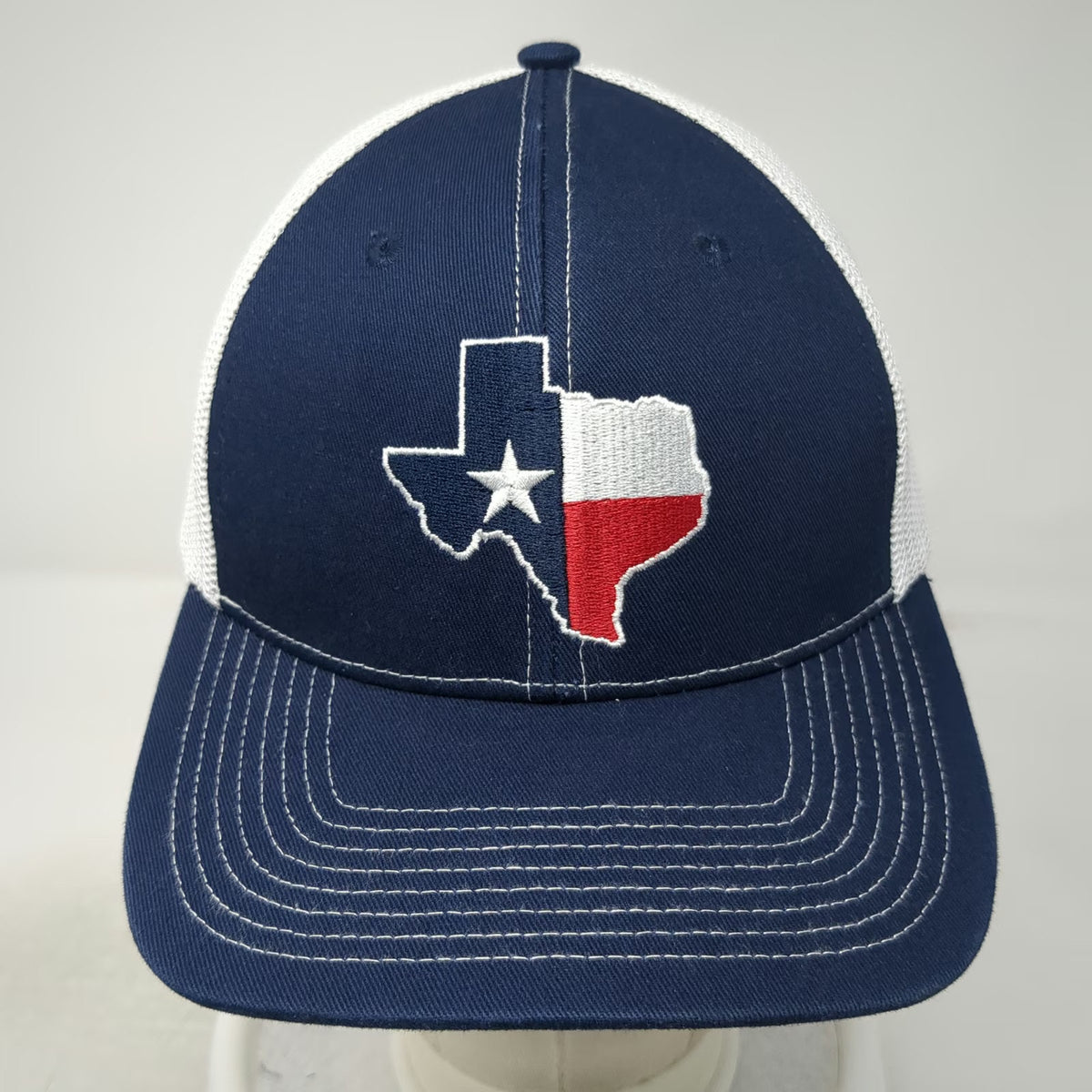 Buc-ee's Trucker Hat Blue One Size Texas Flag State Outline Mesh Snapback Logo