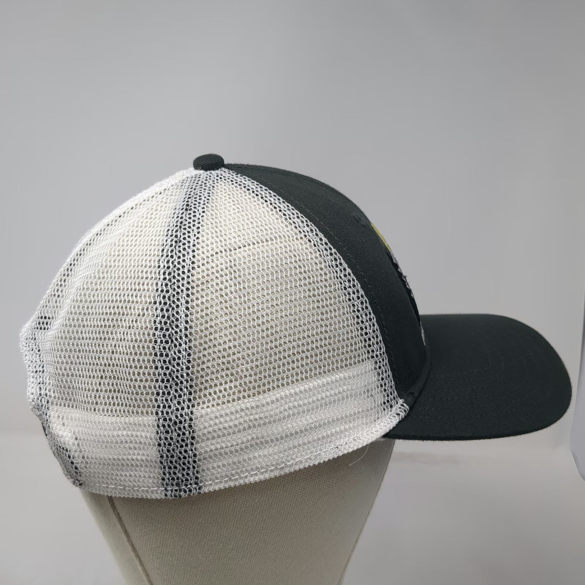 The North Face Trucker Hat Gray White One Size Bear Mountain Snapback Mesh Back