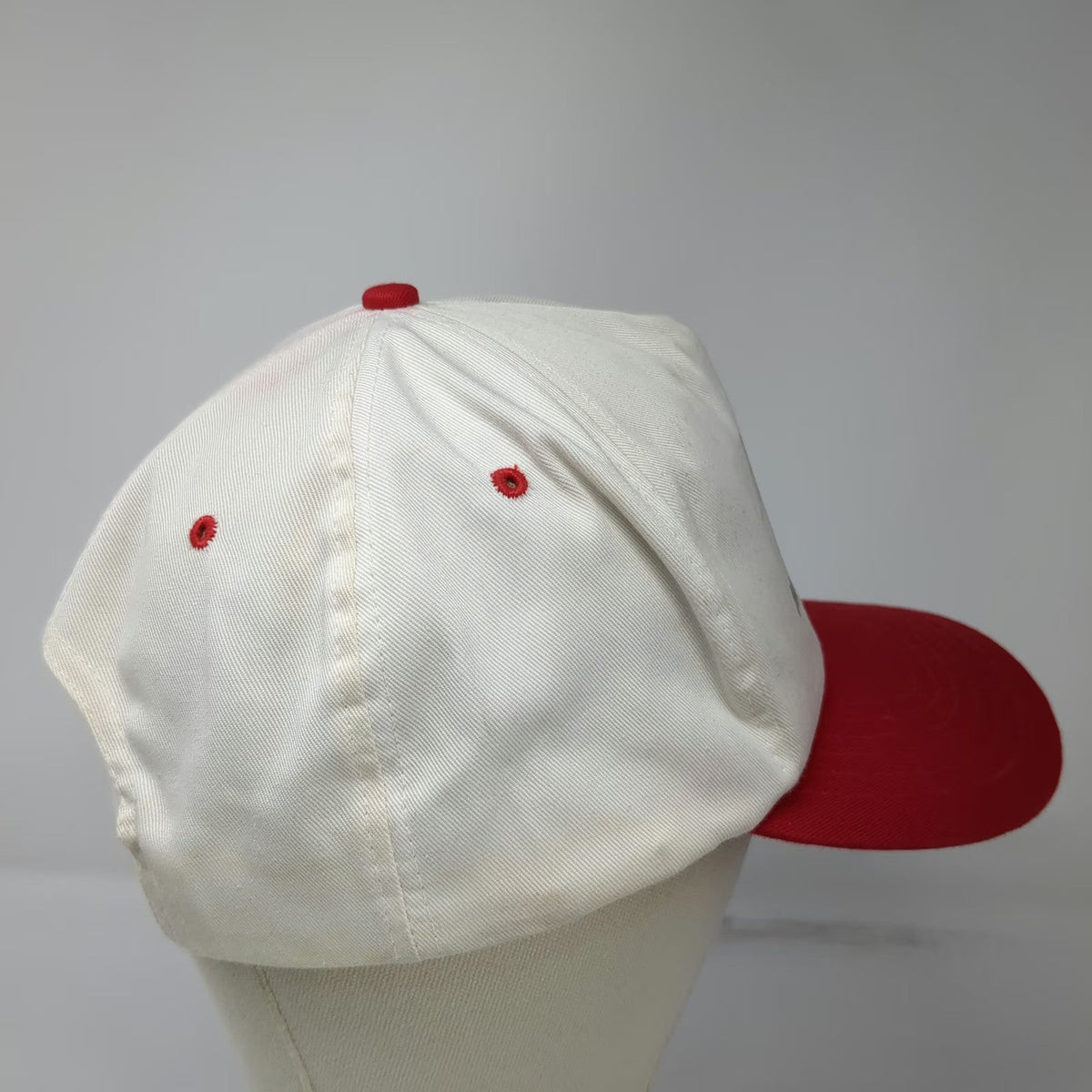 Cameo 5 Panel White Red Mount St. Helens Helicopter Mountain Hat Vintage