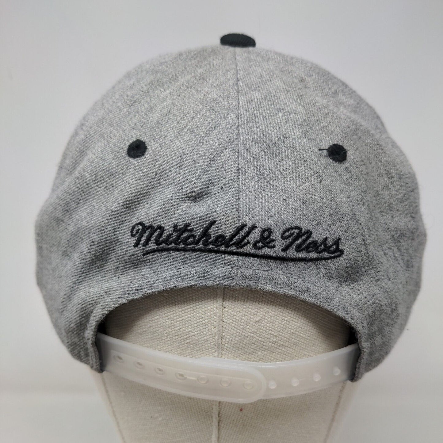 Mitchell & Ness Men's Snapback Hat Gray Brooklyn Nets Embroidered Logo