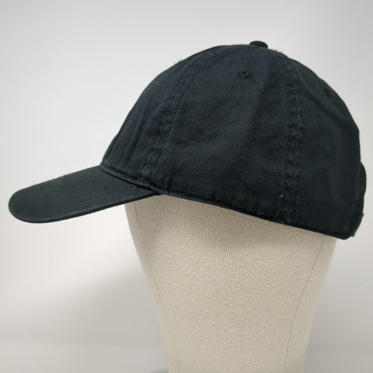 No Boundaries Baseball Cap Black One Size Alien Embroidered Slideback Hat
