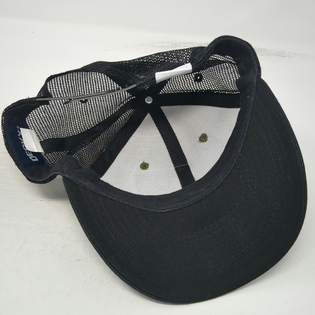 Decky Trucker Hat Green Black Camo Pub Beer One Size 10 Barrel Brewing Co Mesh