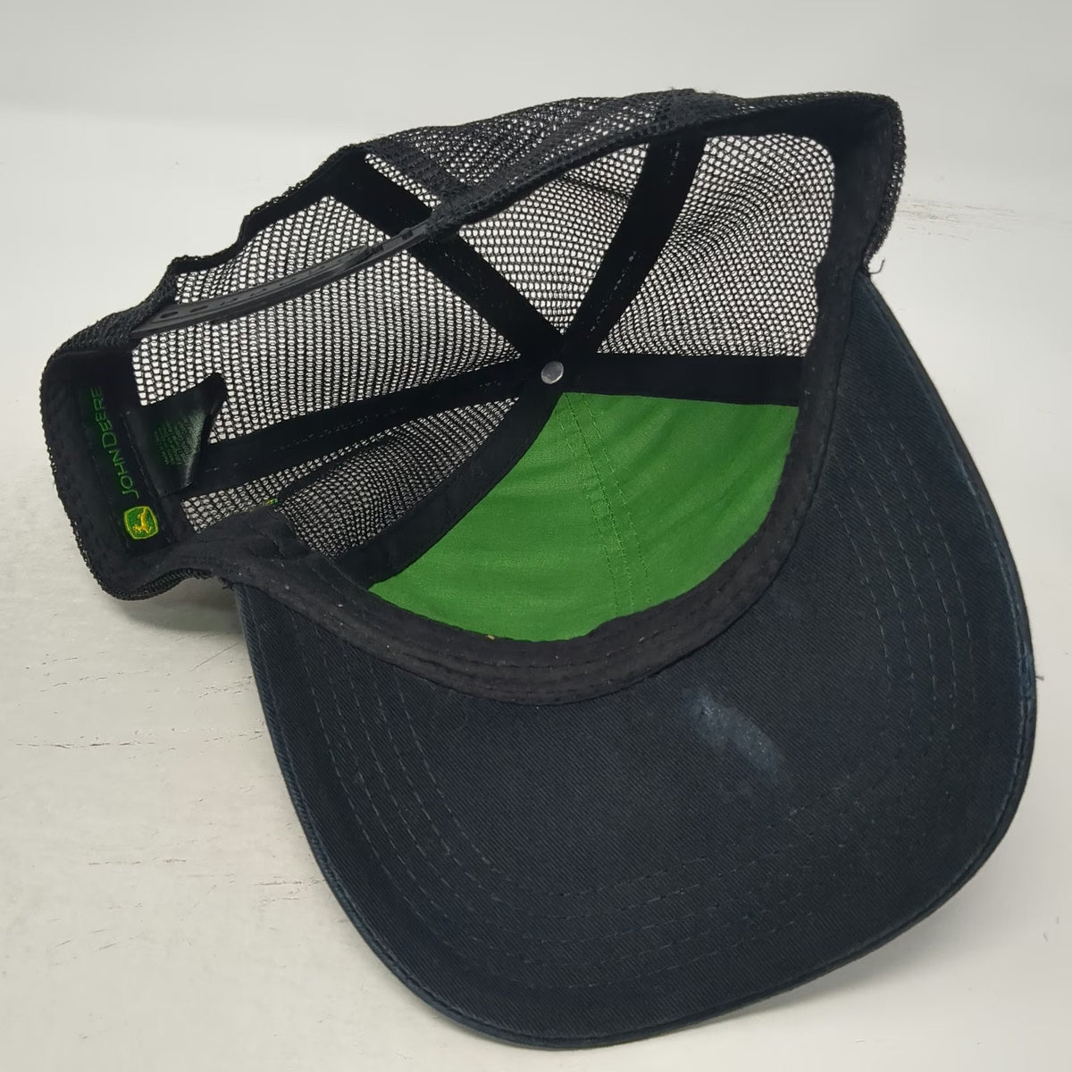 John Deere Trucker Hat Black One Size Washington Tractor Mesh Snapback Farming