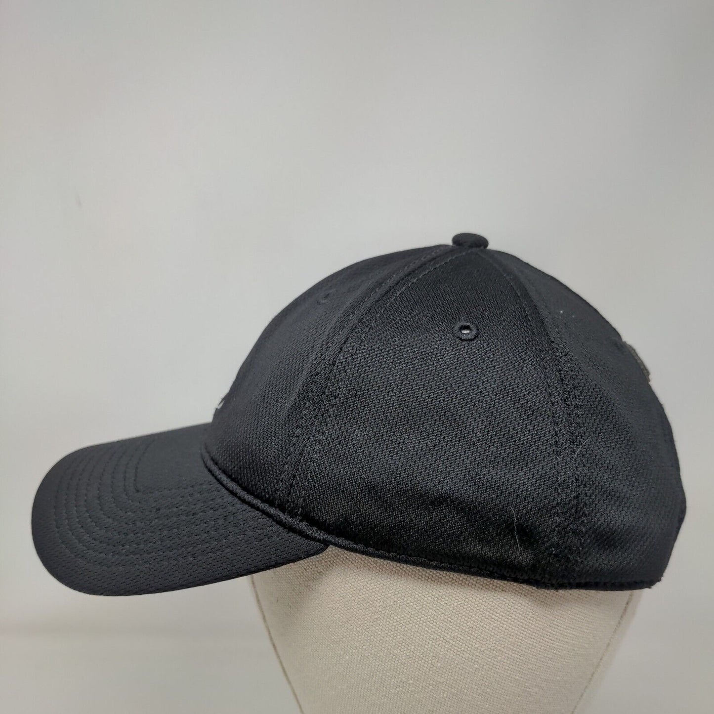 Under Armour Strapback Hat Black One Size Embroidered Logo Adjustable