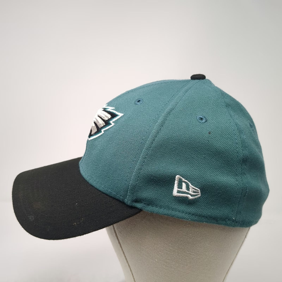 Philadelphia Eagles NFL New Era Baseball Cap Green Black L Hat 39THIRTY Stretch