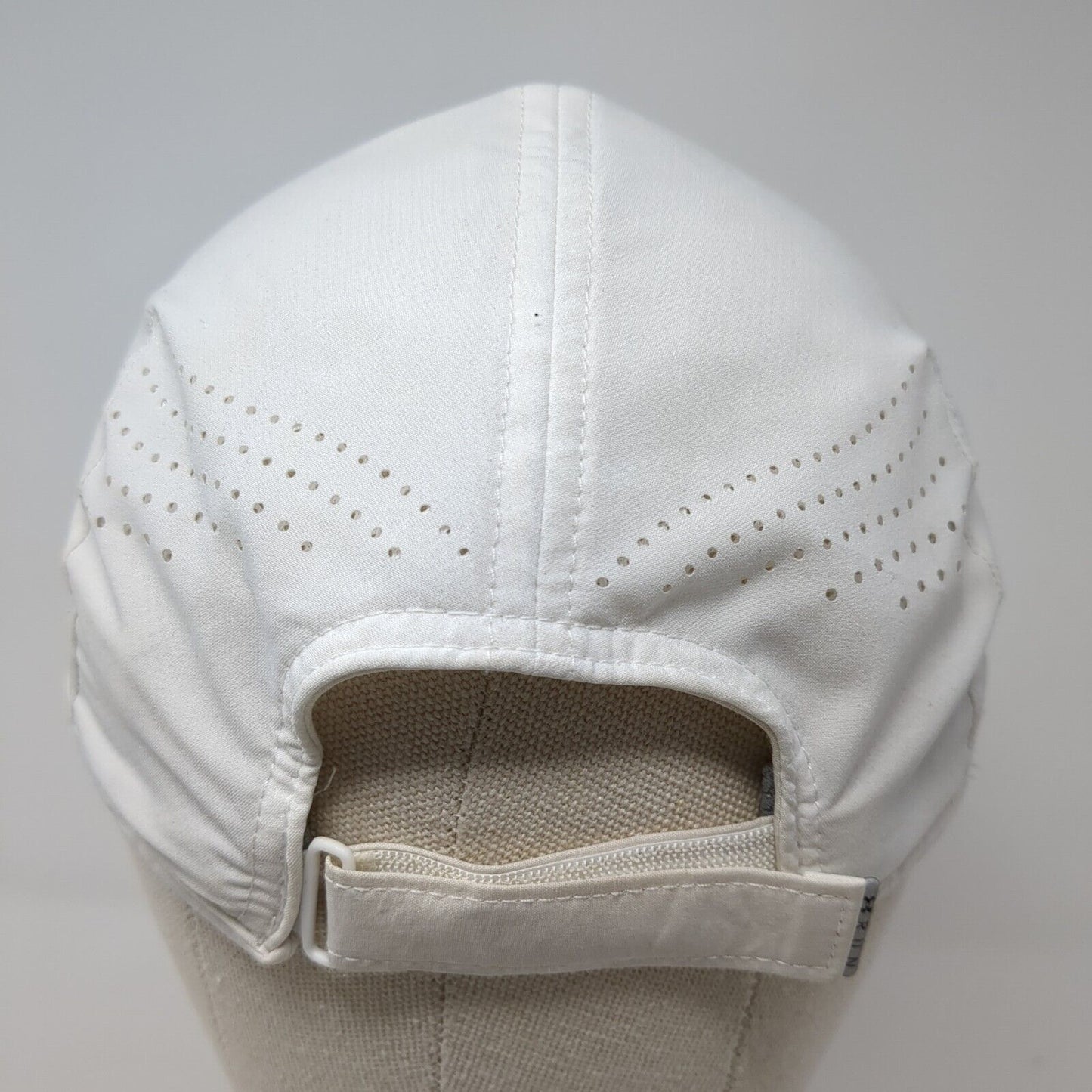 Under Armour Women's Strapback Hat White One Size Adjustable Bretahble Launch