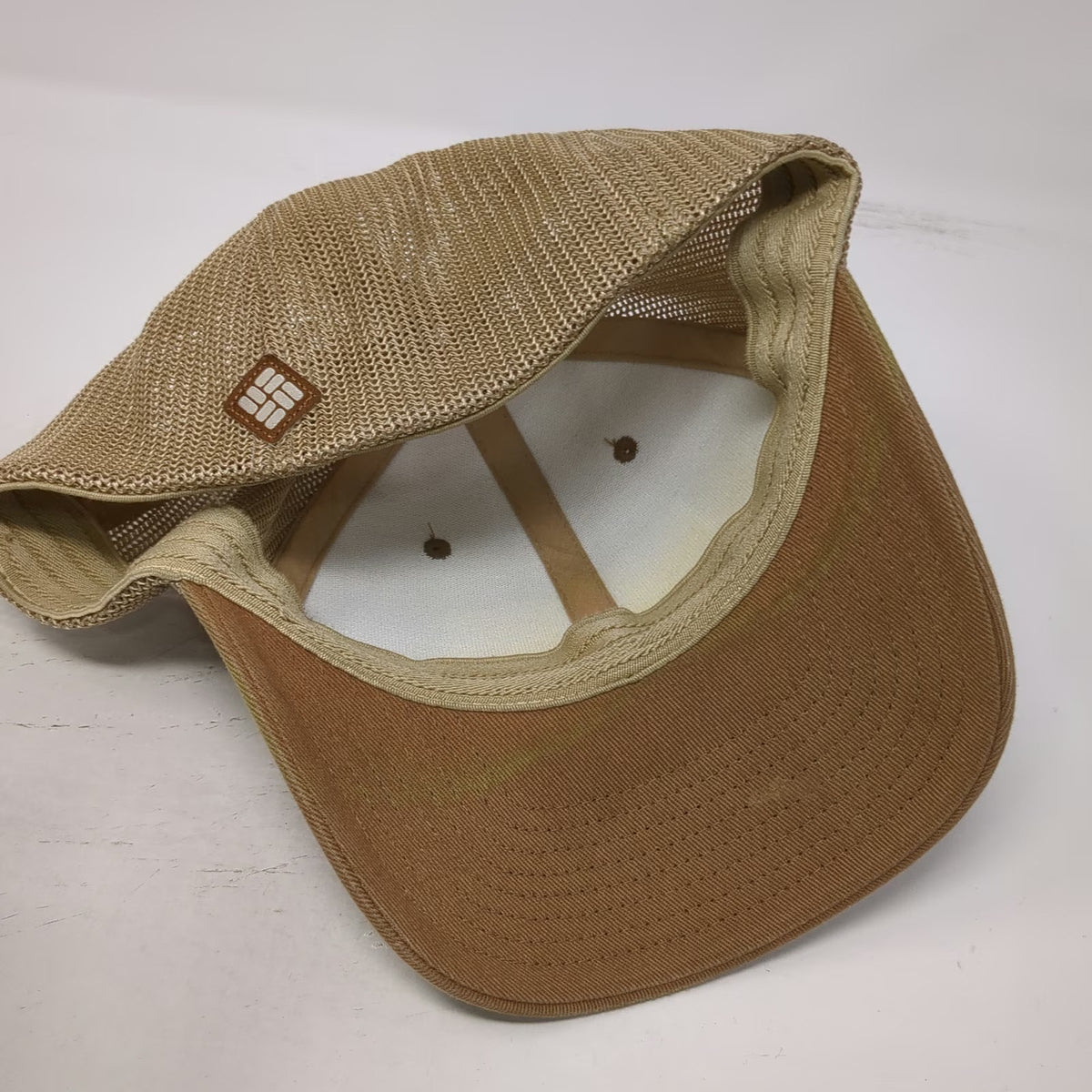 Columbia Baseball Cap Brown XL Mesh Back Pine Tree Flag Patch Stretch Hat