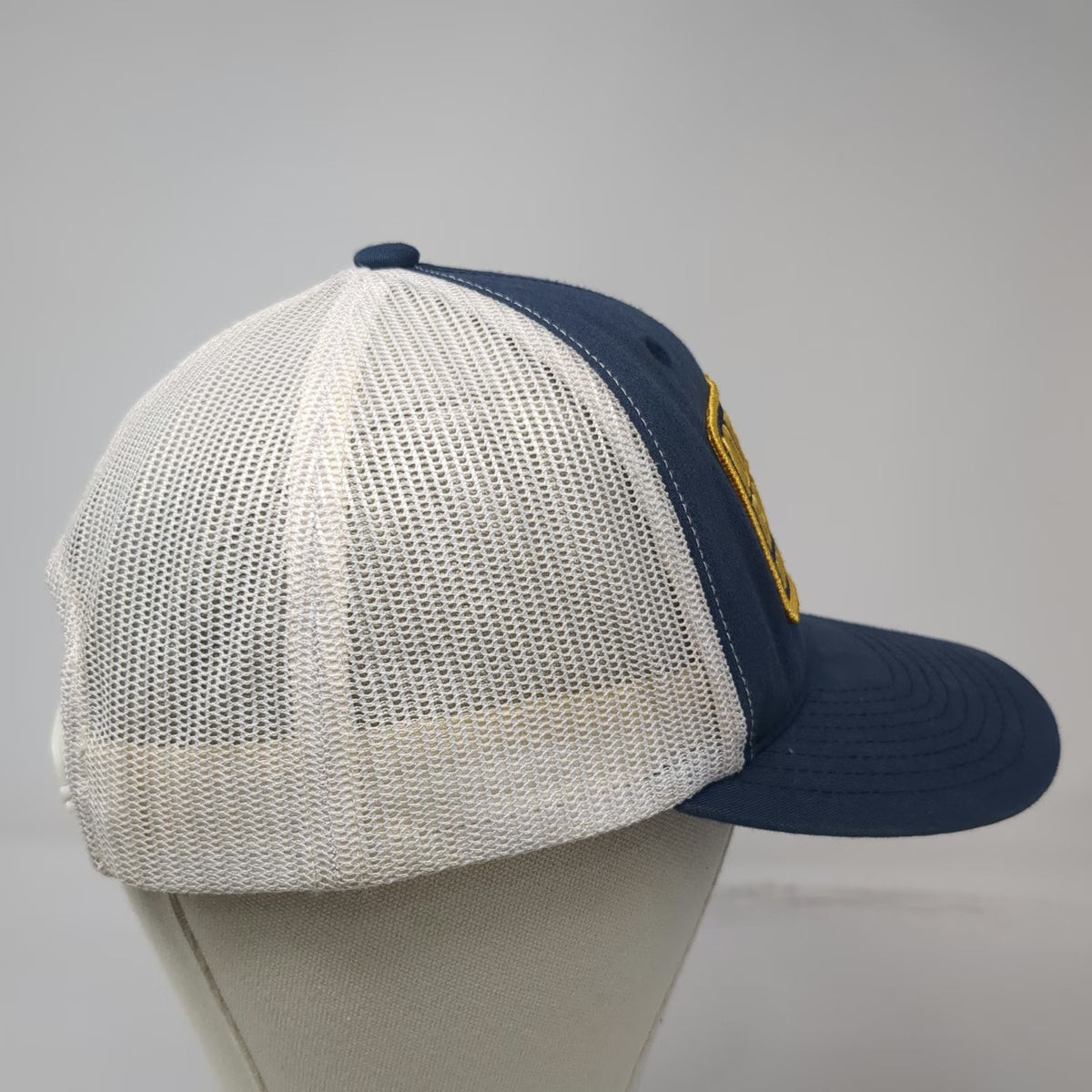 Yupoong Trucker Hat Blue One Size 10 Barrel Brewing Co Boise ID Mesh Snapback