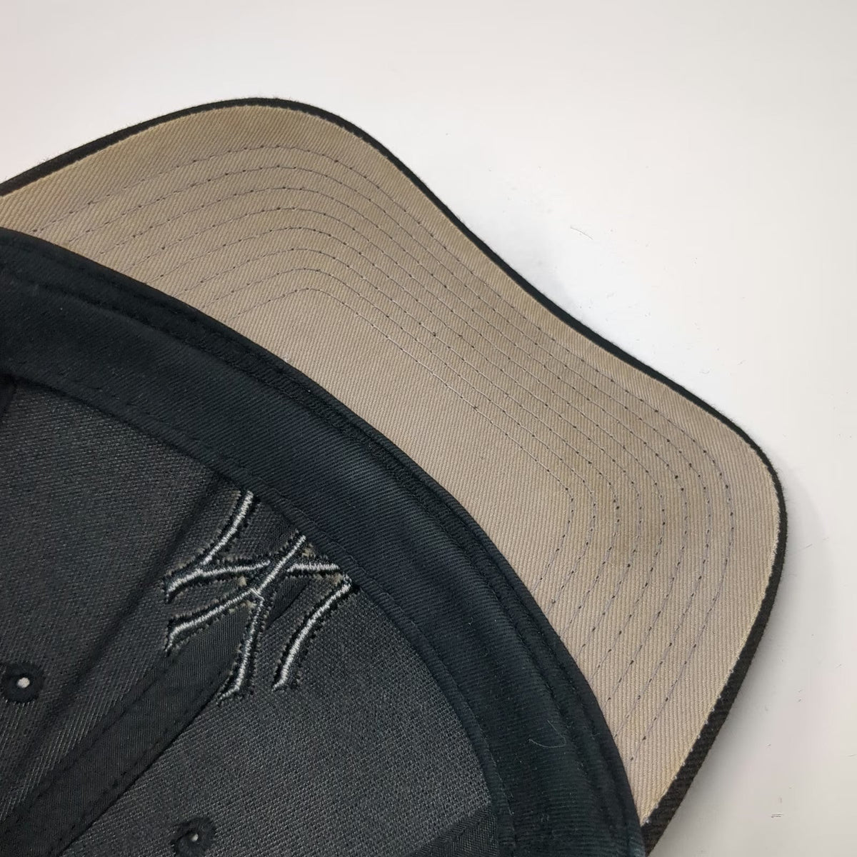 New York Yankees MLB '47 Baseball Cap Black One Size Strapback Tonal Gray Brim