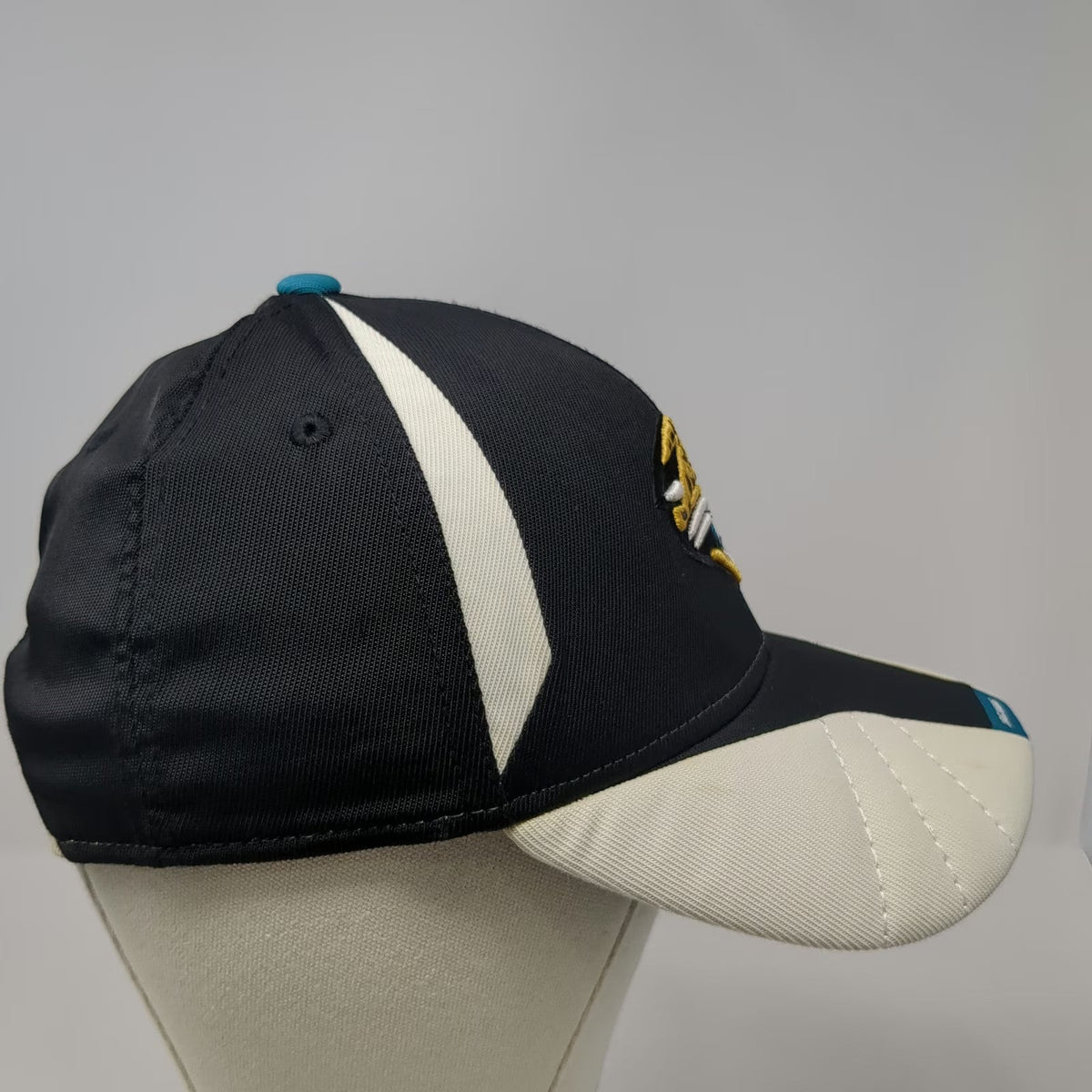 Jacksonville Jaguars NFL Reebok Cap Black One Size Stretch Fit Sideline Hat Logo