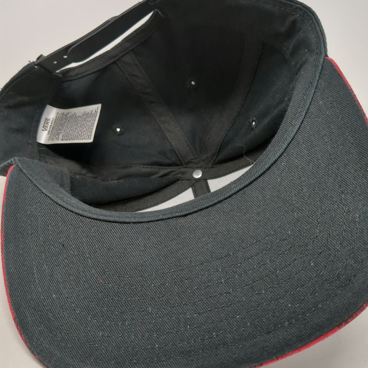 Vans Snapback Hat Black Red Buffalo Plaid One Size Off The Wall Patch Logo Brim