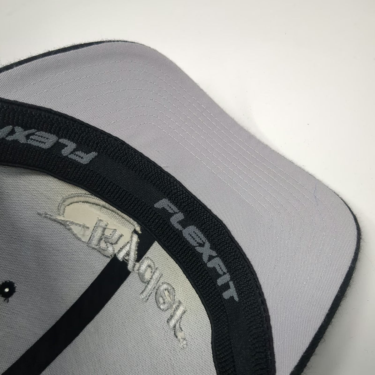 Flexfit Baseball Cap Black XL Ryder Logo Silver Embroidery Elastic Fitted hat