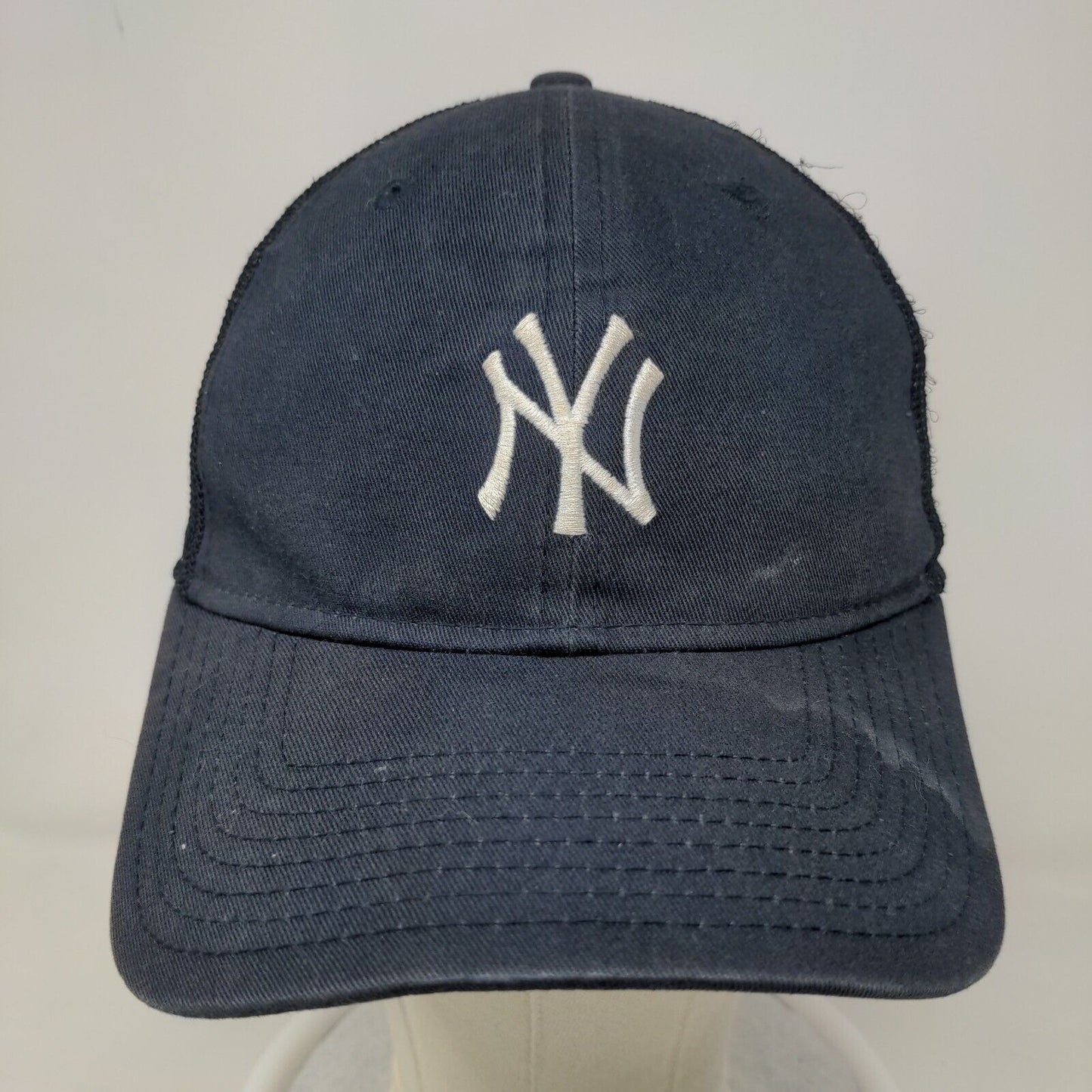New Era Mens Fitted Mesh Back Hat Blue S-M Embroidered New York Yankees 39Thirty