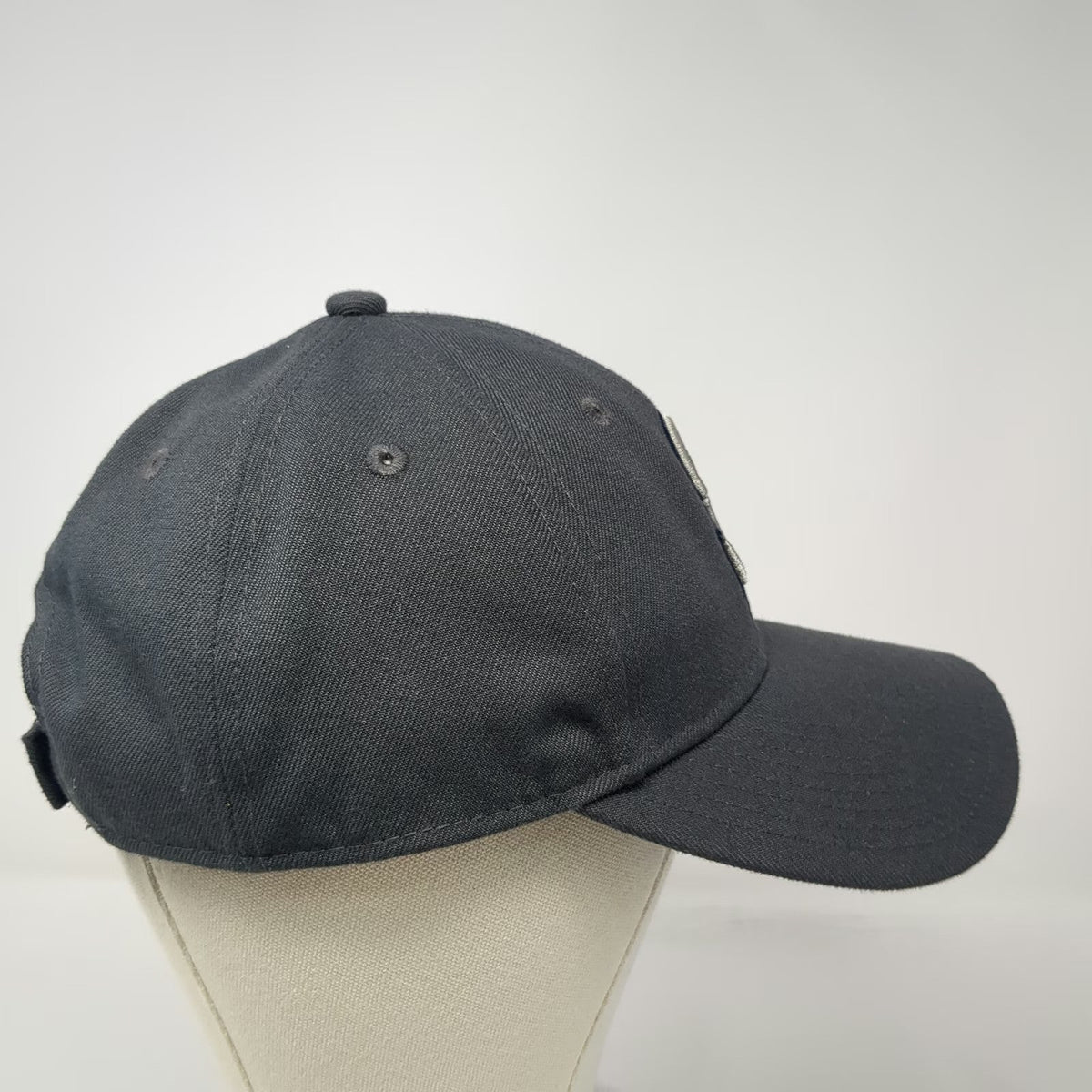 New Era Seattle Mariners MLB Baseball Cap Gray One Size 9FORTY Strapback Hat