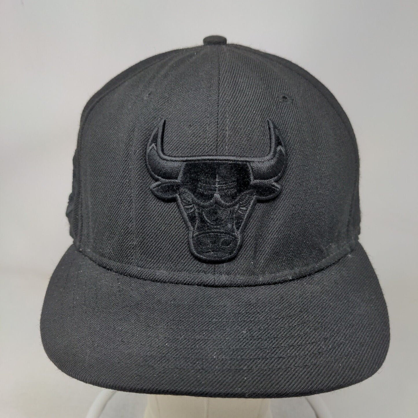 Chicago Bulls Snapback Hat Black OSFM Embroidered Logo New Era 9Fifty NBA