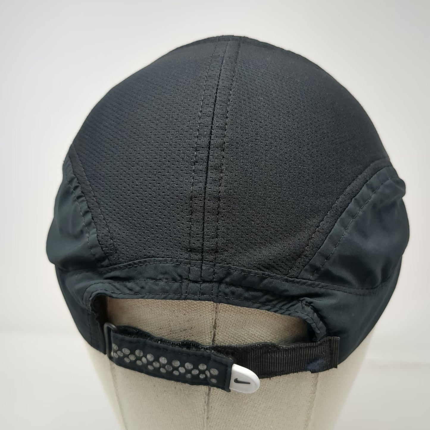 Nike Baseball Cap Black One Size Dri-Fit Mesh Adjustable Strapback Running Hat