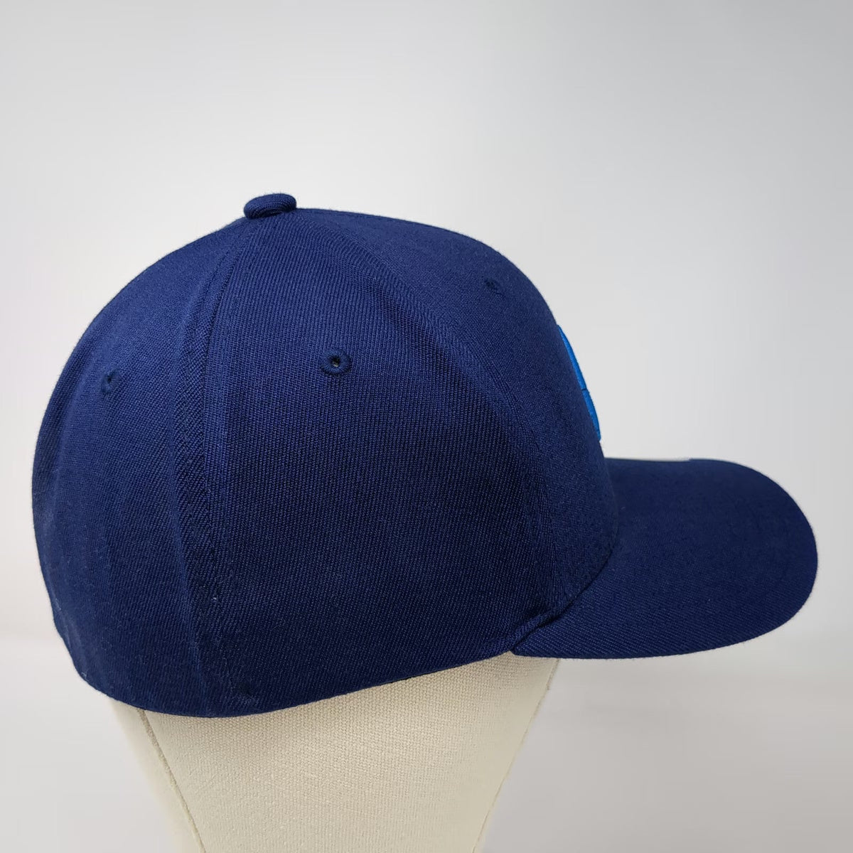 Nixon Baseball Cap Blue M Fitted Hat Flexfit Logo Curved Brim Stretch Fit