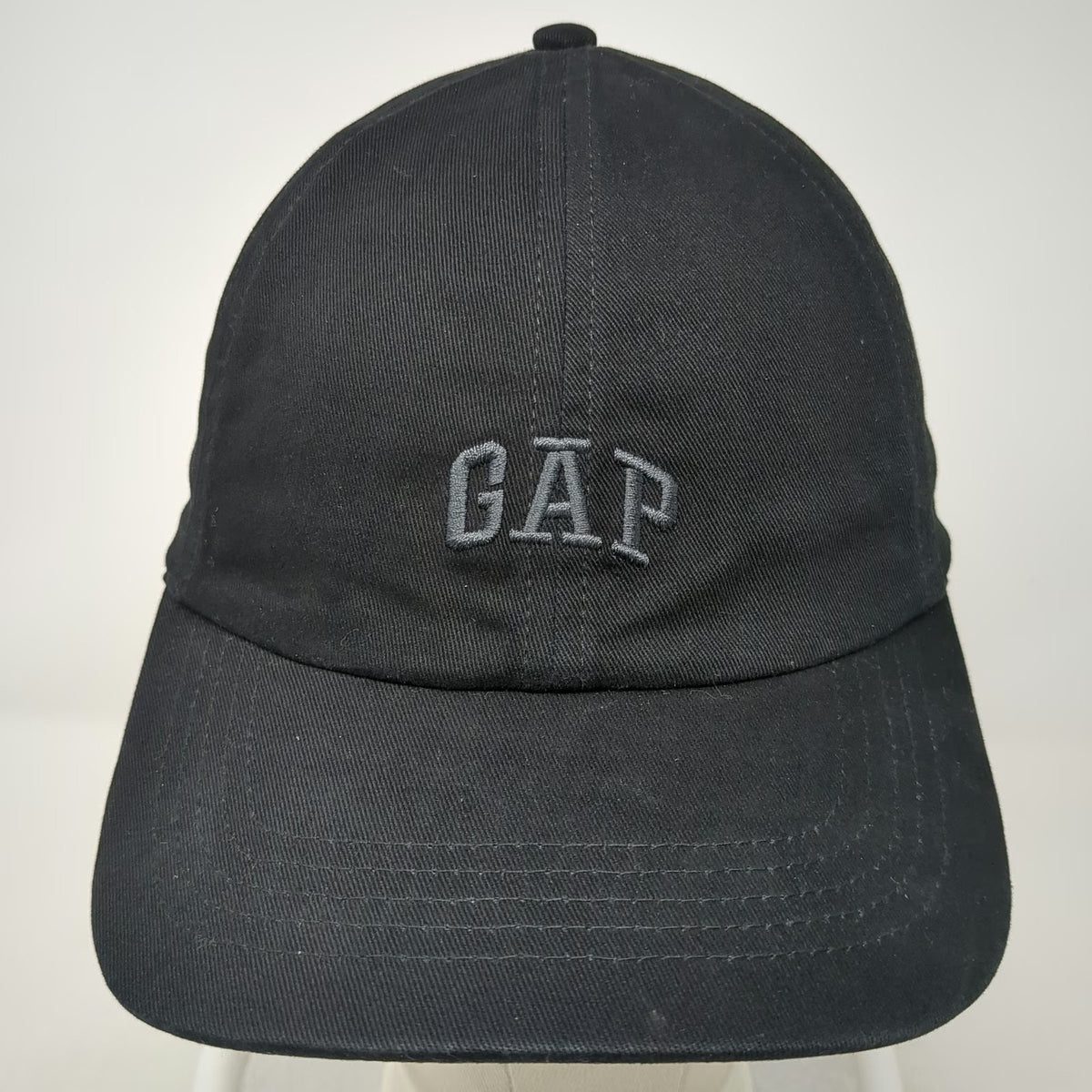 Gap Black Baseball Cap OSFM Adjustable Cotton Embroidered Logo Curved Brim Hat
