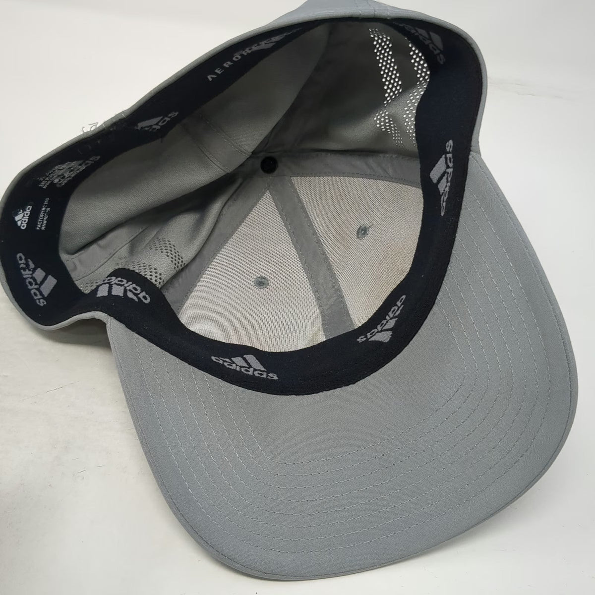 Adidas Baseball Cap Gray XL Aeroready Perforated Performance Polyester Tech Hat