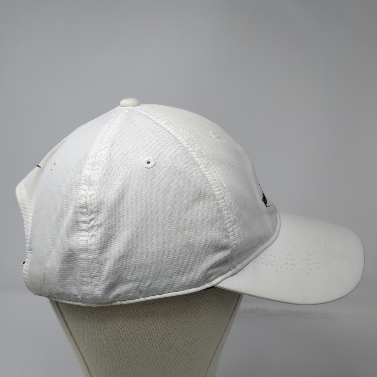 Nike Baseball Cap White One Size Widgi Creek Golf Club Strapback Hat Swoosh