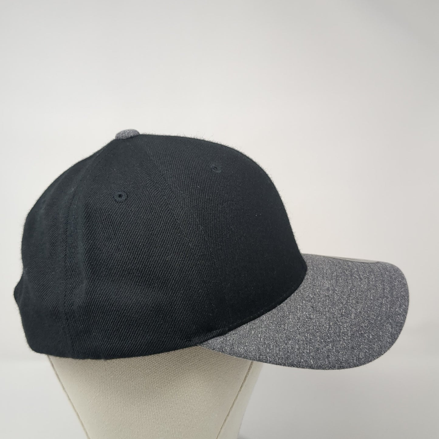 Sport-Tek Snapback Hat Black One Size Adjustable Embroidered 6 Panel Yupoong