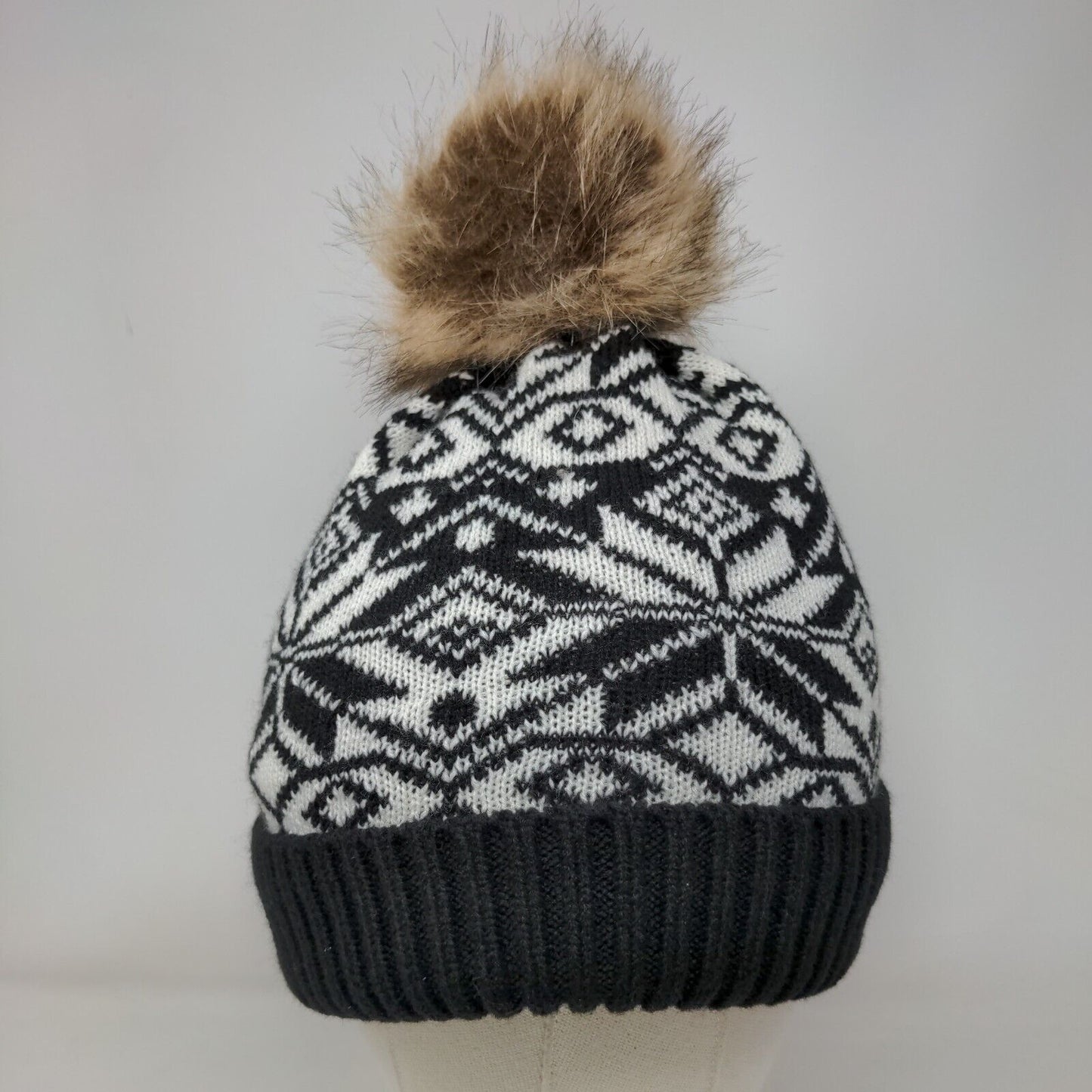 Muk Luks Knit Faux Fur Pom Pom Beanie Hat Multi One Size Fair Isle
