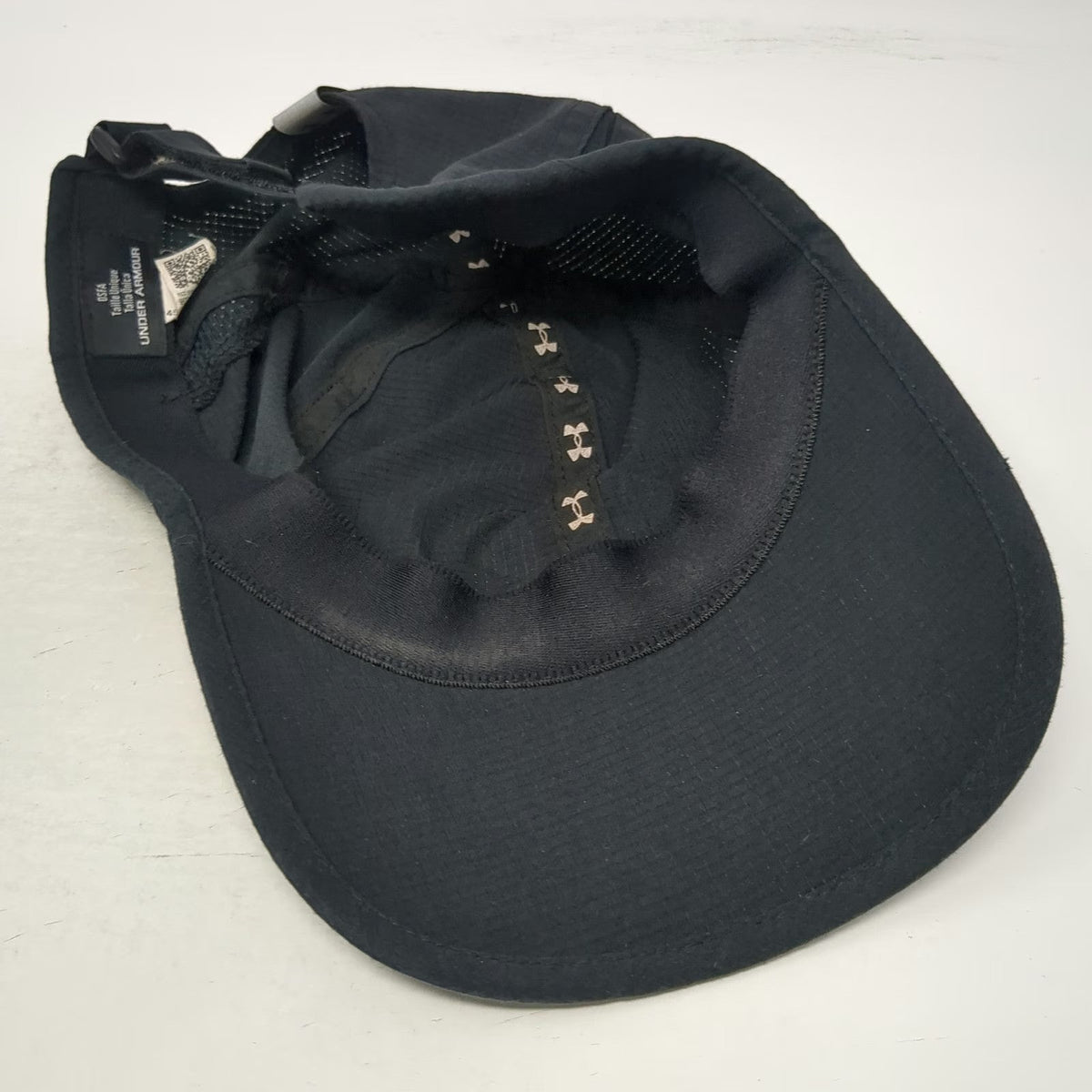 Under Armour Baseball Cap Black One Size Reflective Performance Slideback Hat