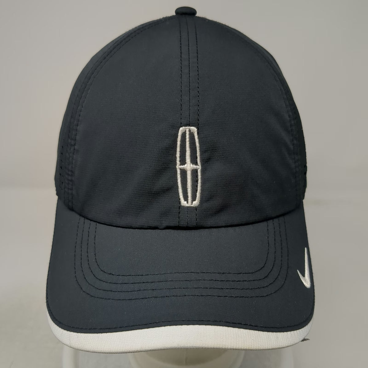 Nike Baseball Cap Black One Size Lincoln Logo Perforated Performance Golf Hat