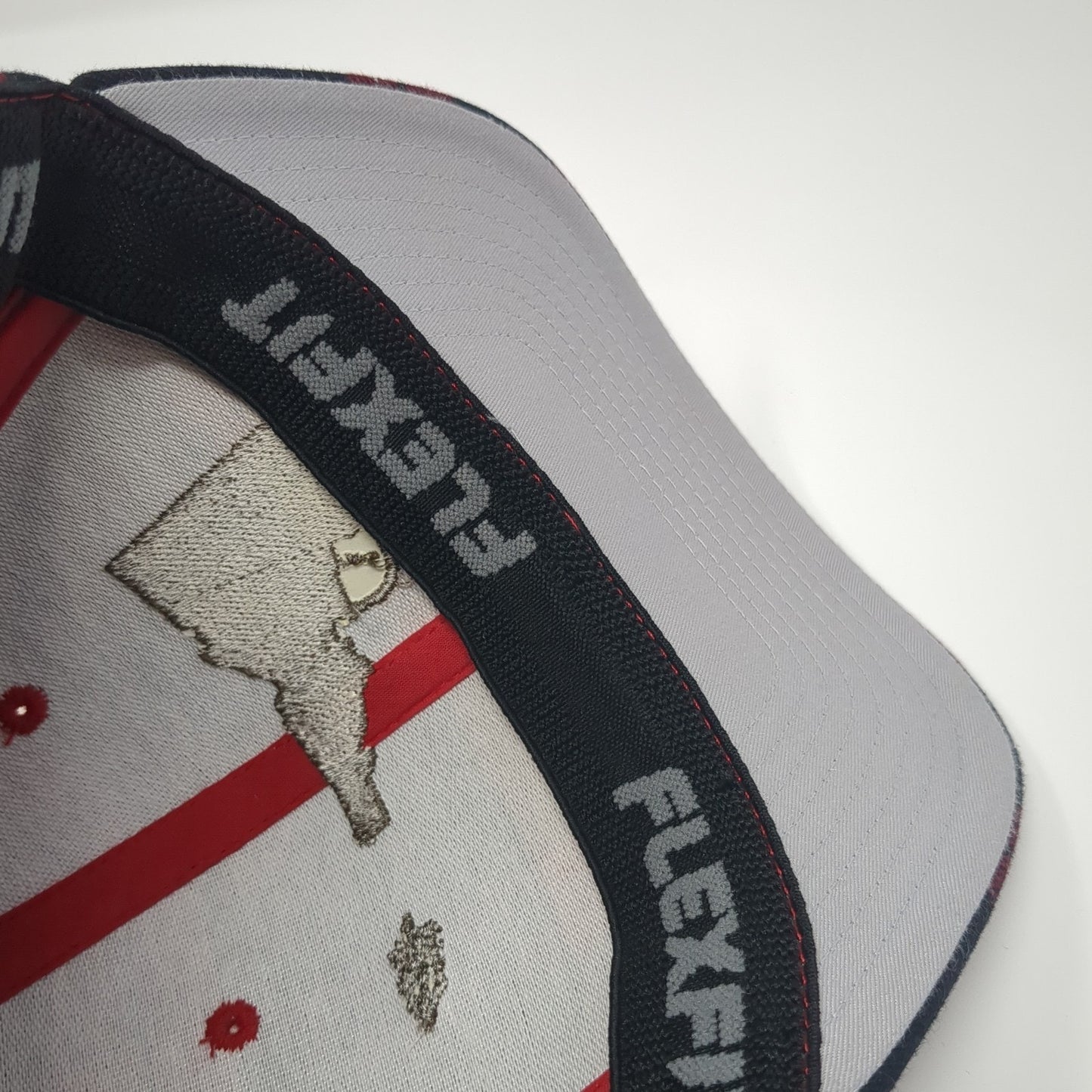 Idaho Tree Gun Fitted Baseball Cap Multicolor XL Checkered Flexfit Yupoong