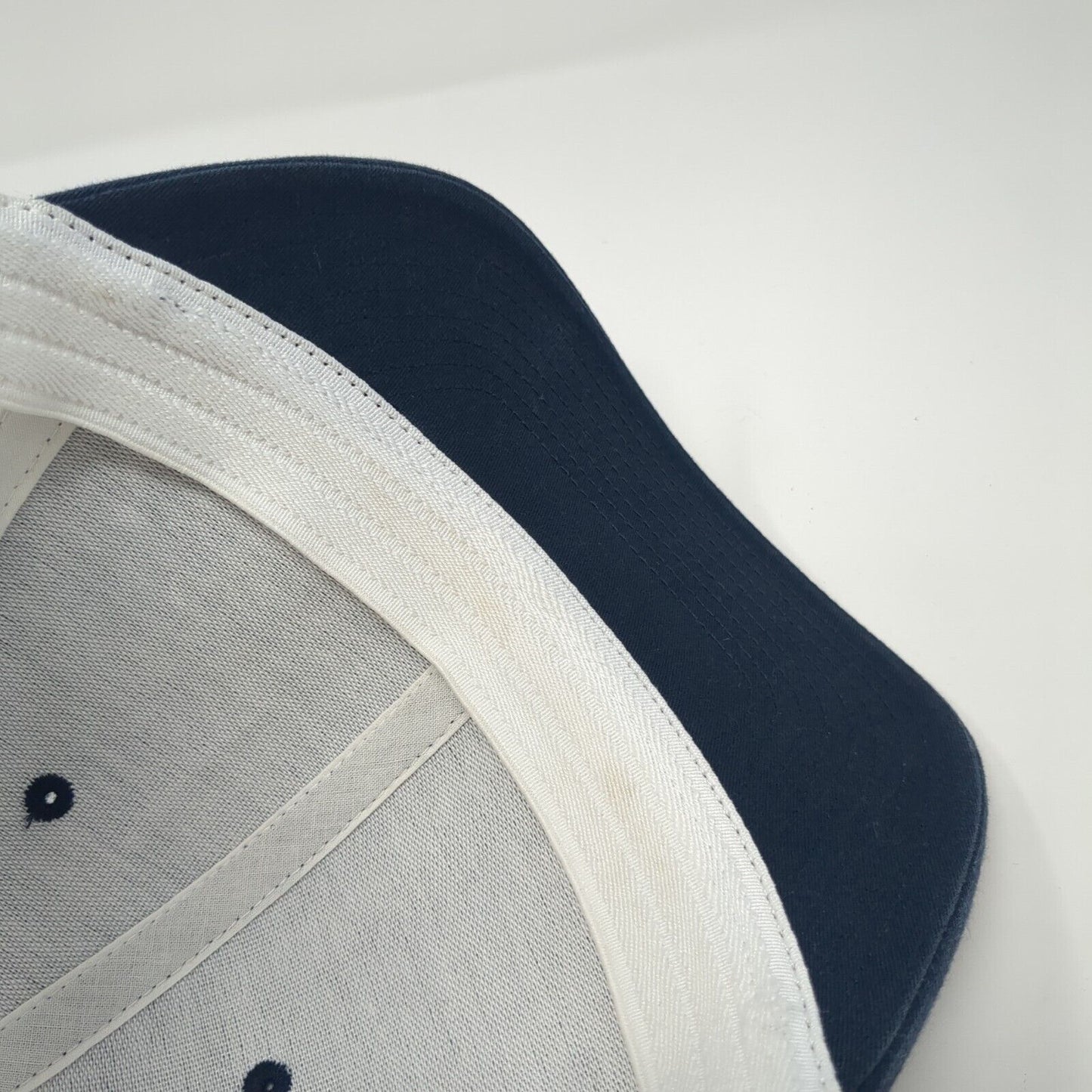 Columbia Unisex Fitted Trucker Hat Blue Size L/XL Lightweight Mesh Back 6 Panel