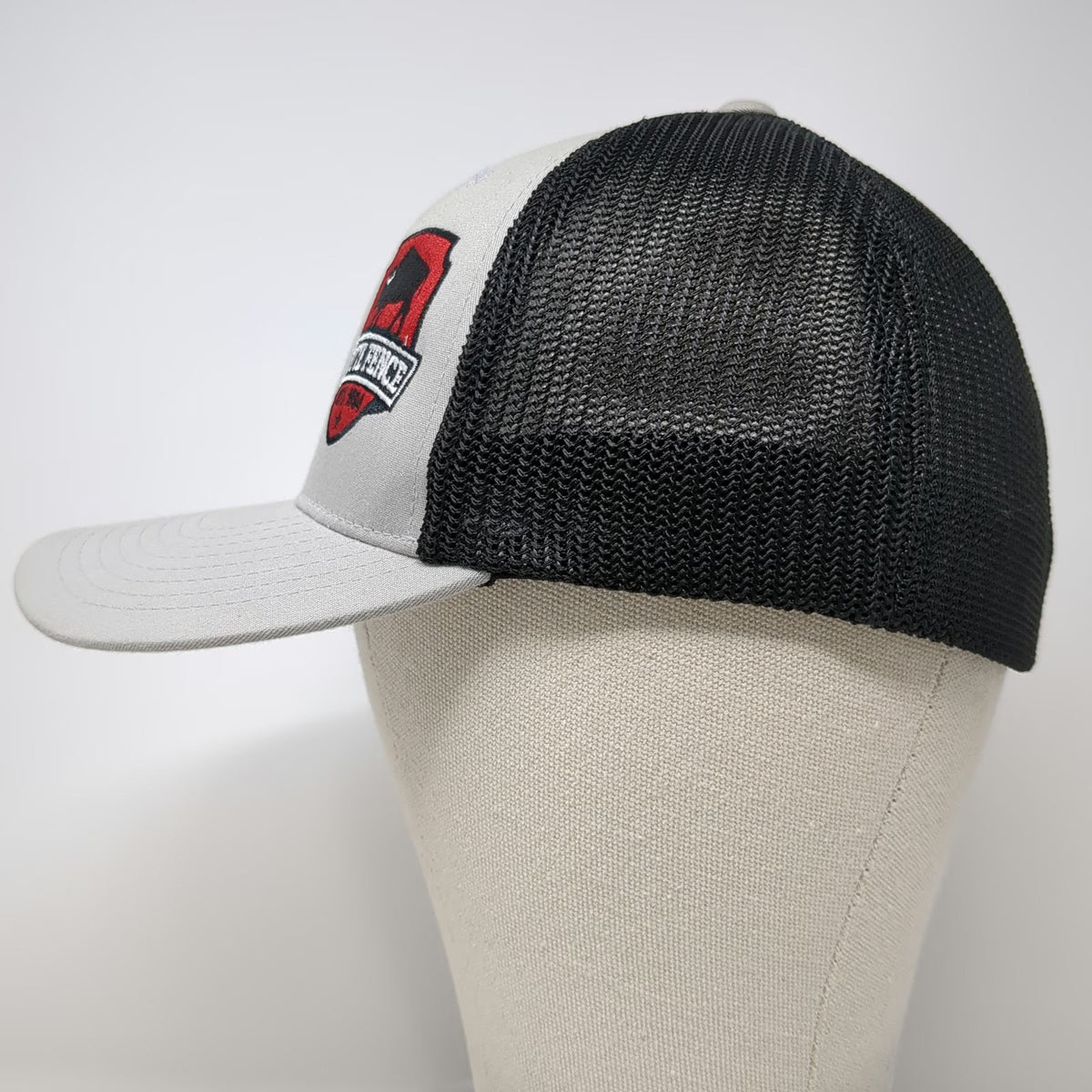 Port Authority Baseball Cap Gray M Fitted Flexfit Mesh Butte Fence Bison Logo