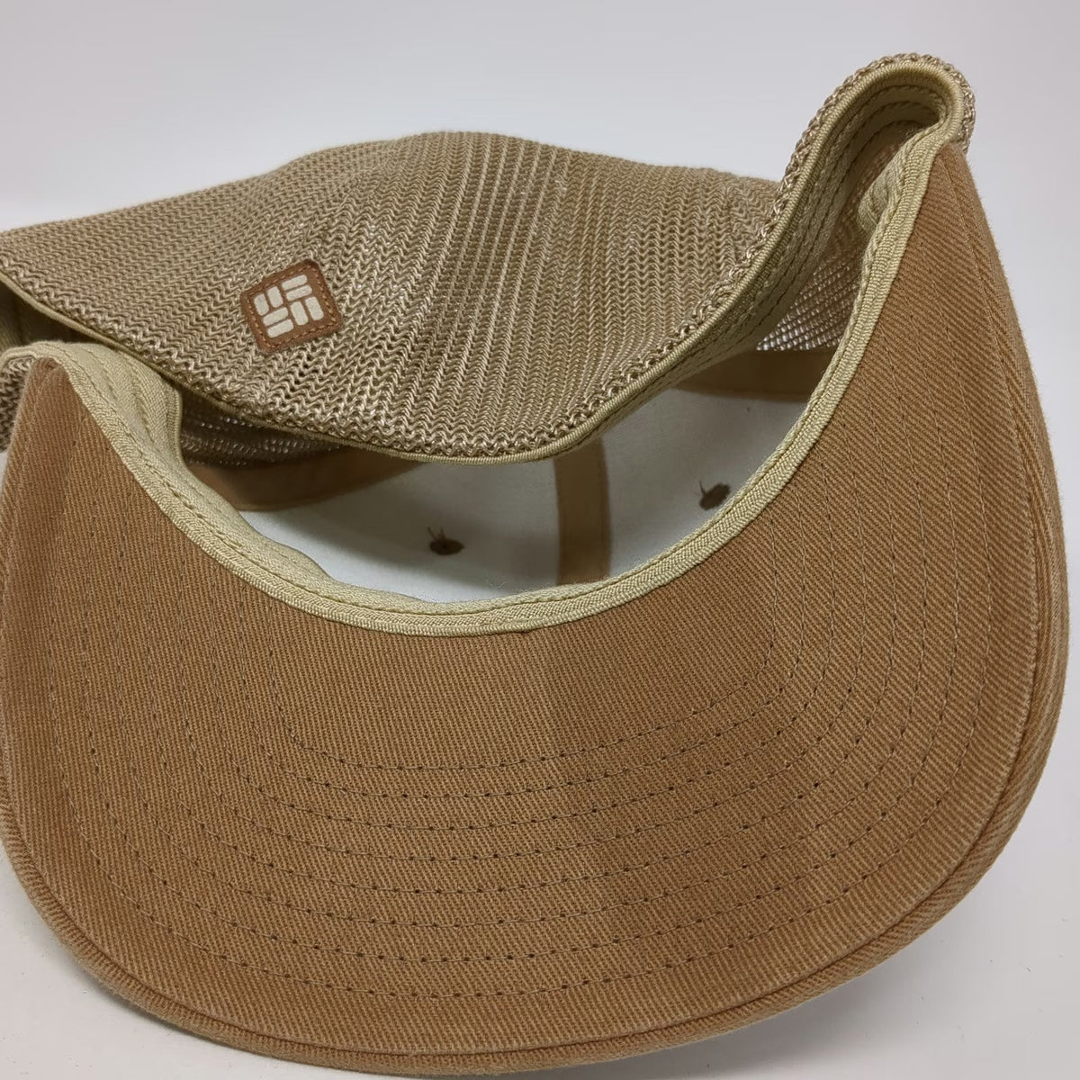 Columbia Baseball Cap Brown XL Mesh Stretch Fit Pine Tree American Flag Hat
