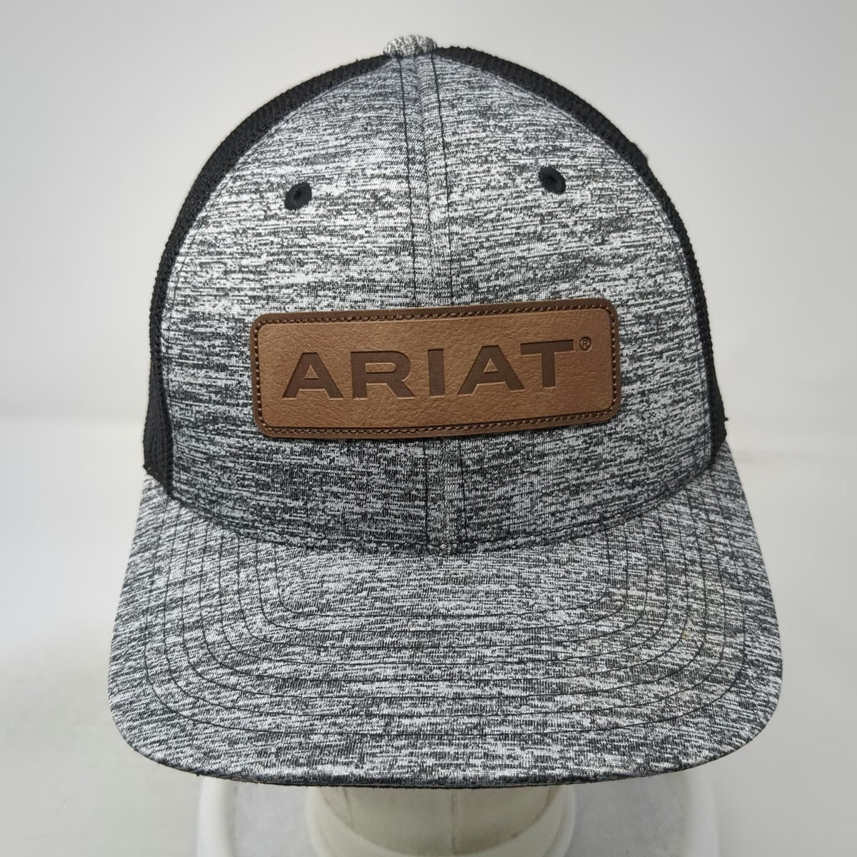 Ariat Trucker Hat Gray XL Mesh Back Leather Patch Flexfit Stretch Logo Graphic
