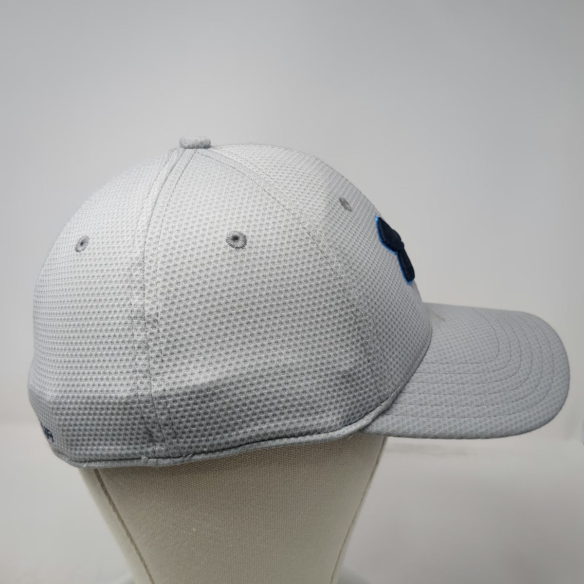 Under Armour Baseball Cap Gray L Fitted Textured Hat Navy Blue Logo Performance