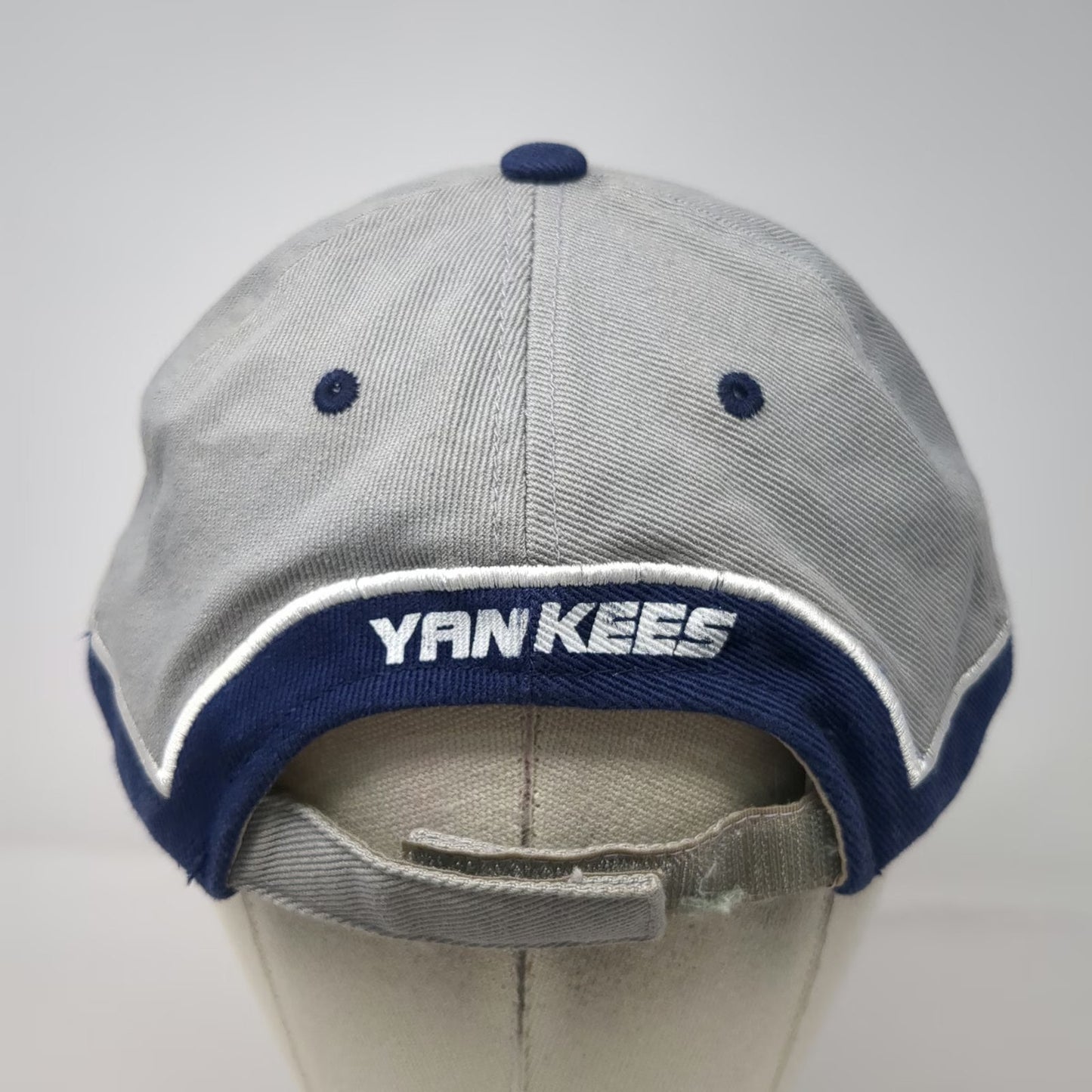 New York Yankees MLB T.E.I. Gray Baseball Cap One Size Strapback Embroidered Hat
