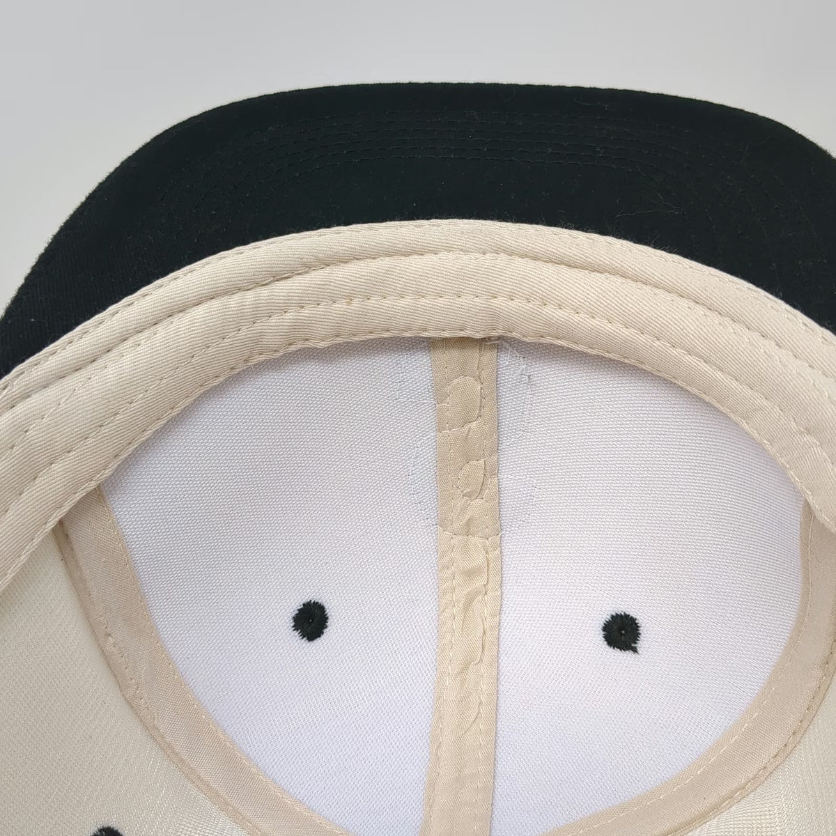 Melonwear Snapback Hat White One Size Felt Letter S Patch Flat Brim Baseball Cap