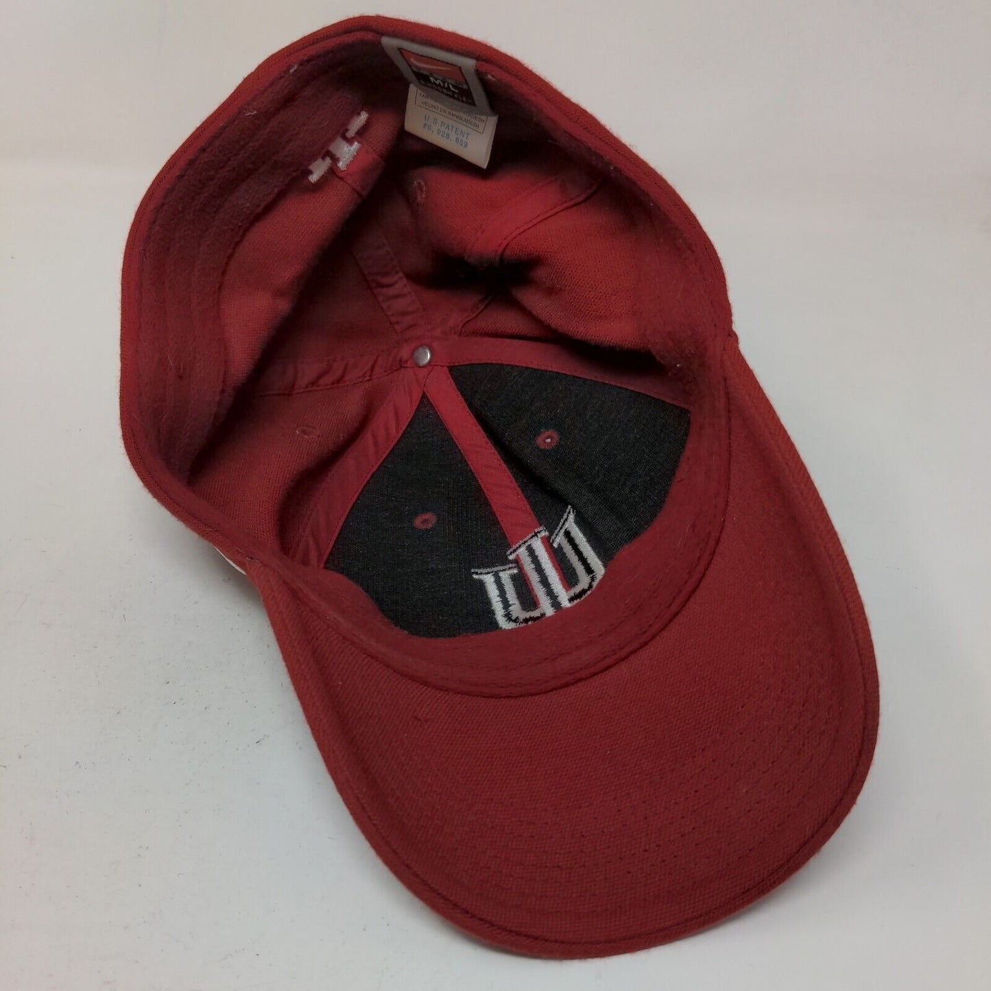 Nike Team Men's Swoosh Flex Fitted Hat Red Size M/L IU Indiana Hoosiers Logo