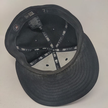 New Era Men's Fitted Hat Black 7 1/2 Embroidered Chicago Cubs Logo 59Fifty