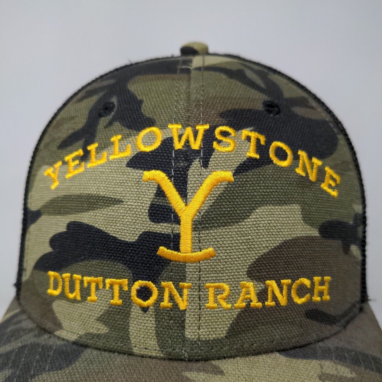 Yellowstone Paramount Men's Snapback Mesh Back Camo Trucker Hat Size OSFM Logo