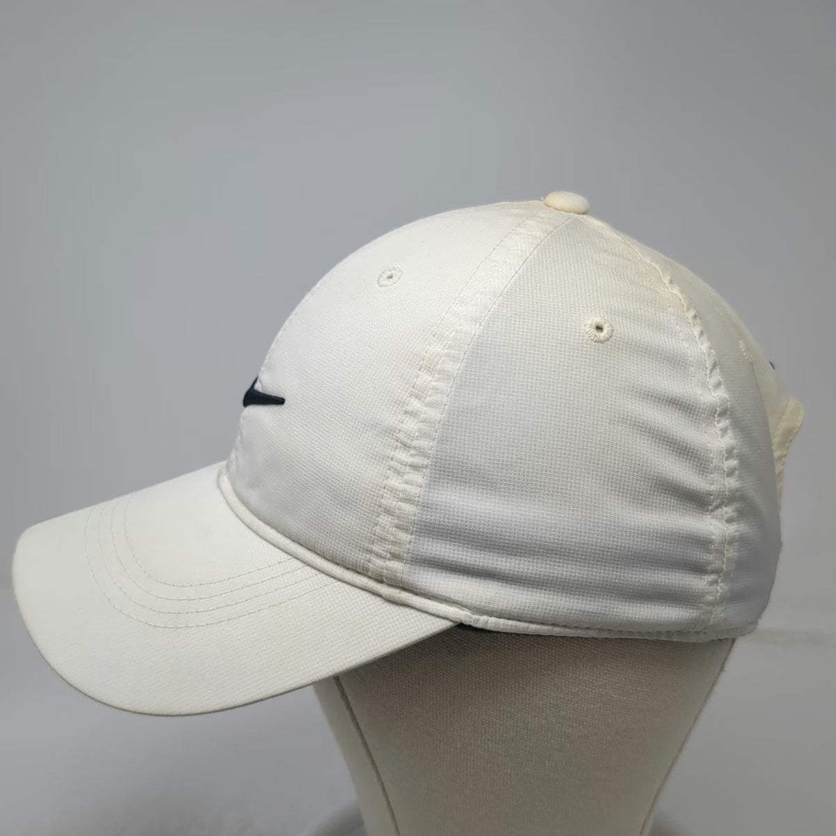 Nike Baseball Cap White One Size Legacy91 Dri-Fit Swoosh Logo Strapback Golf Hat