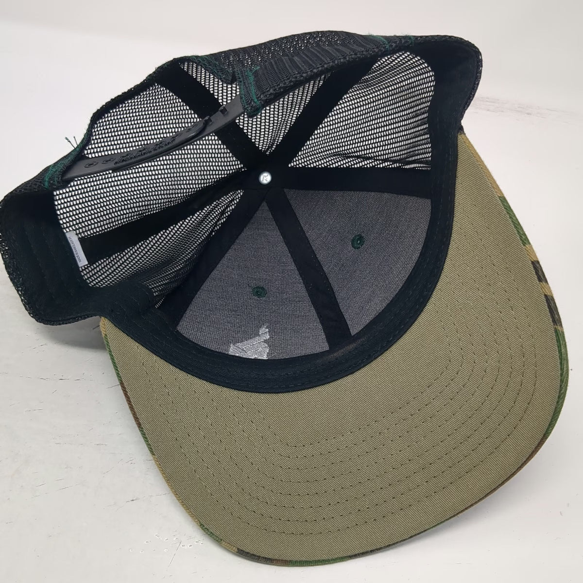 Richardson Trucker Hat Green One Size Camo Mesh Back Snapback Mission43 Idaho