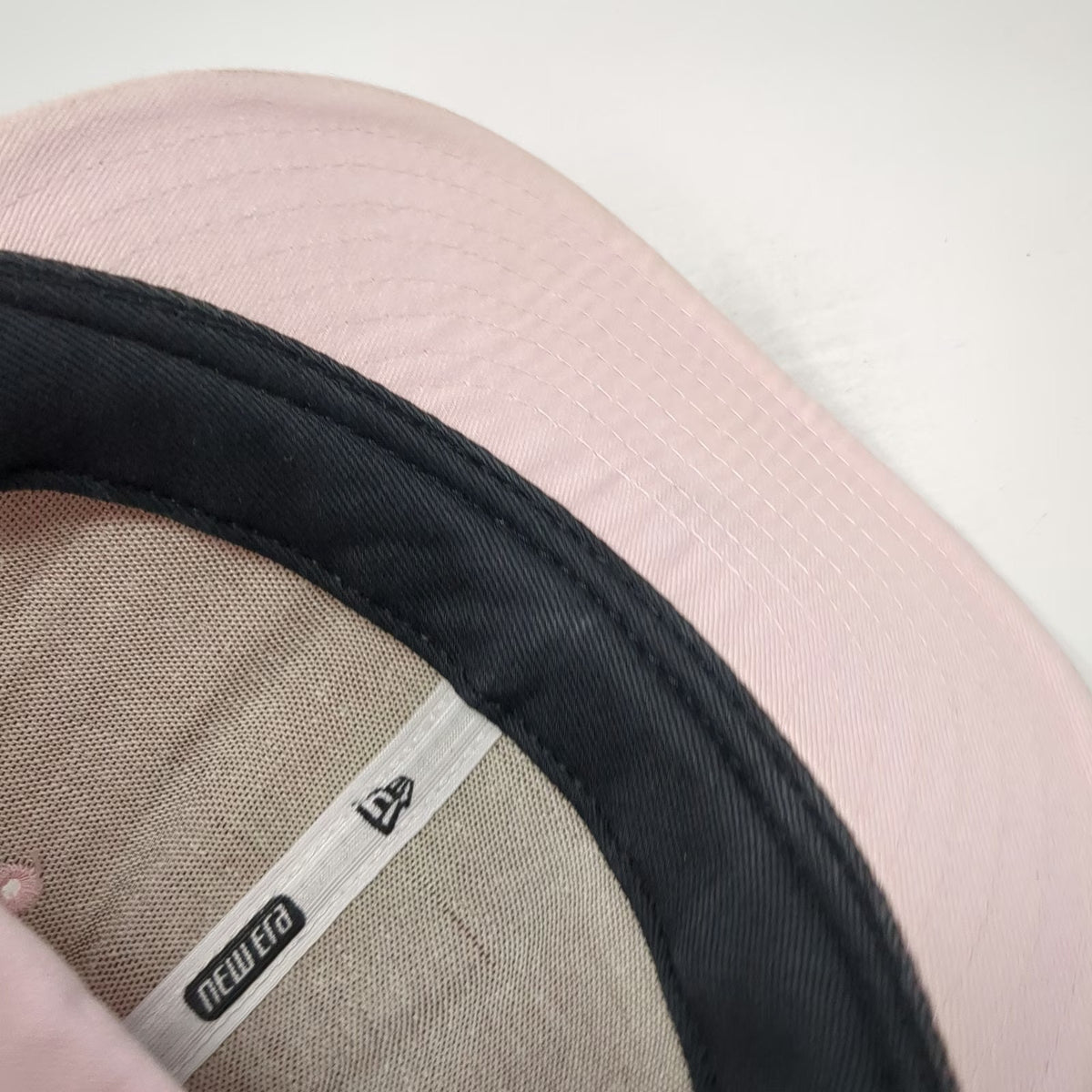 Boston Red Sox MLB New Era Baseball Cap Pink 7 Fitted Wool Hat Flat Brim Logo