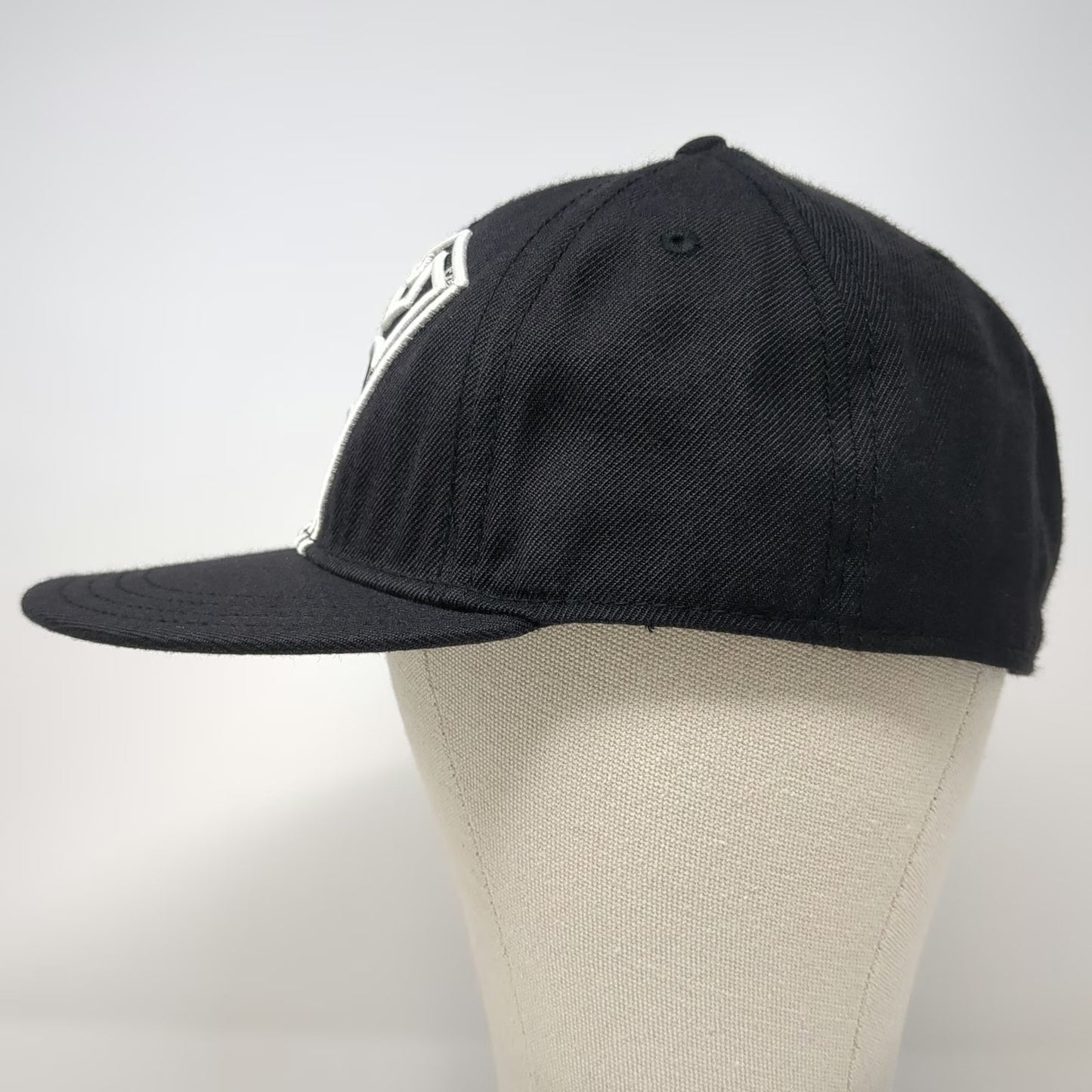 Bioworld Baseball Cap Black M Superman Shield Raised Embroidery Stretch hat
