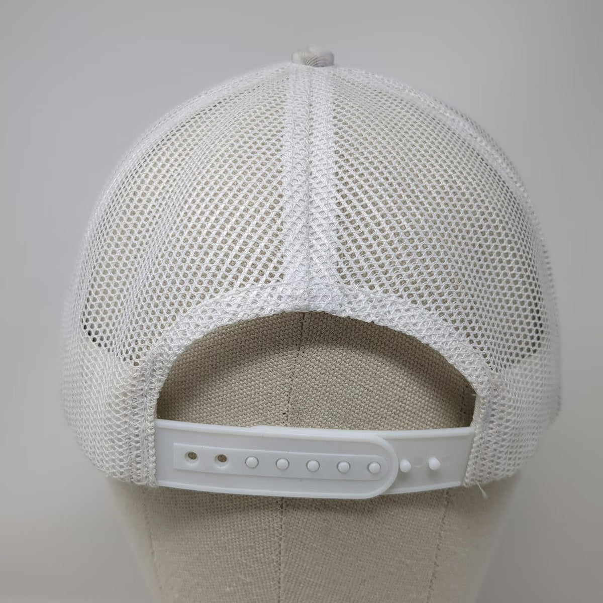 Pendleton Whisky Trucker Hat One Size White Camo Mesh Bucking Bronco Logo Hat