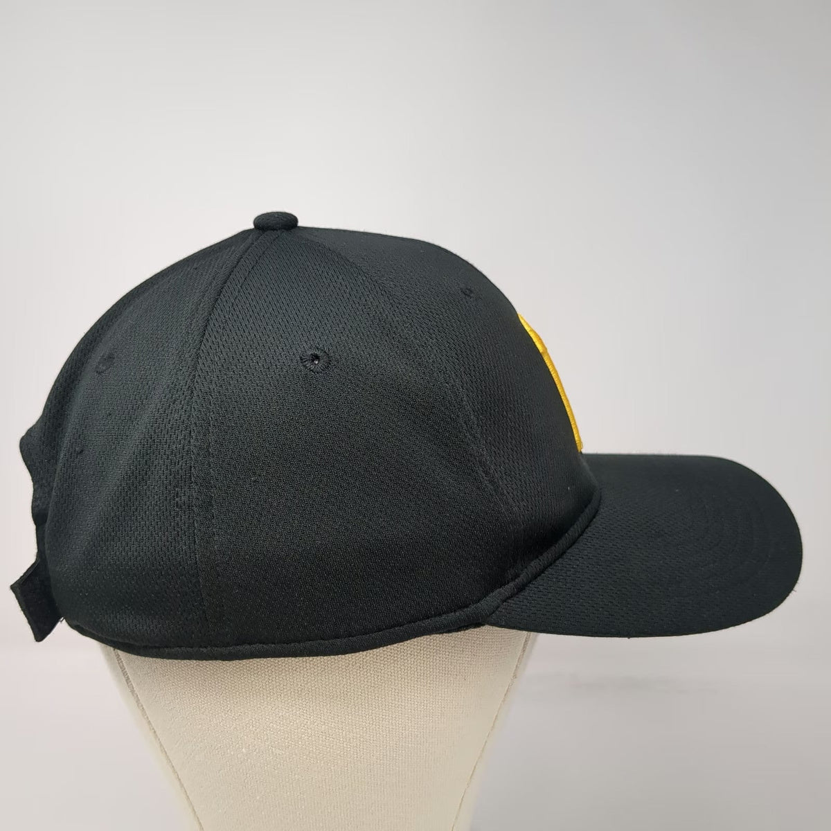 OC Sports Baseball Cap Black One Size Pittsburgh Pirates P Logo Strapback Hat