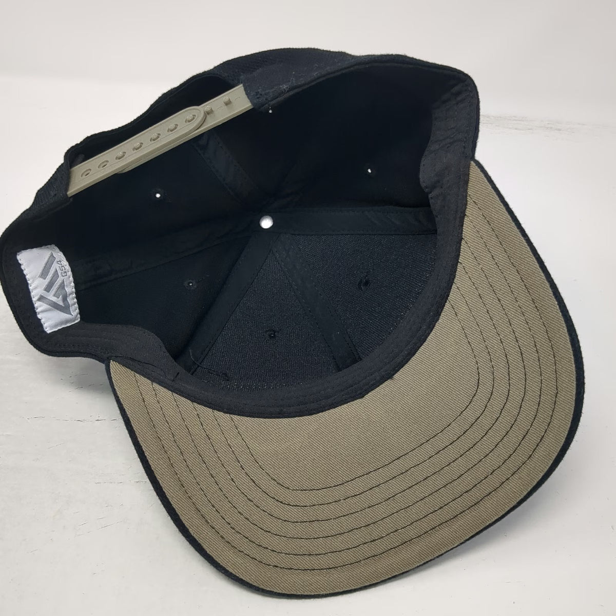 G54 Snapback Hat Black One Size Idaho 1890 Moose Patch Striped Performance Mesh