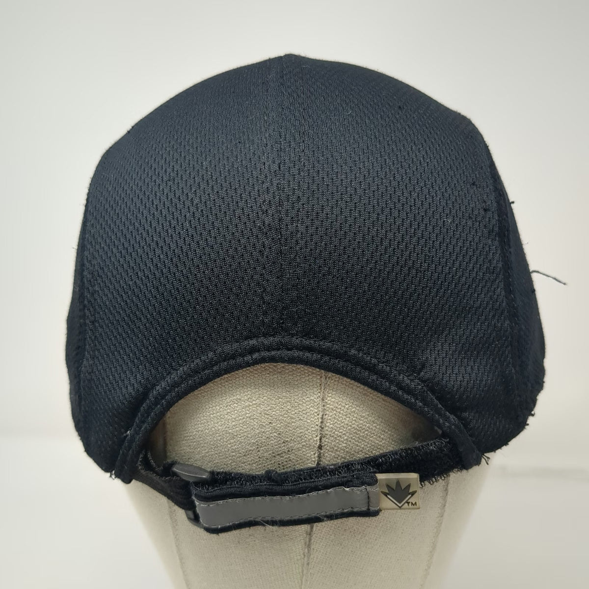 SweatVac 5 Panel Black OSFM Xterra Maui 2006 Strapback Reflective Running Hat
